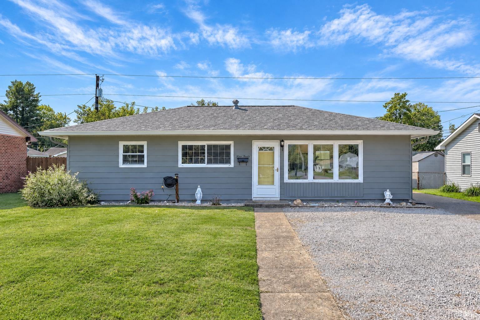 Photo 2 of Sale Pending at 320 W Mill Rd, Evansville, IN 47710 | MLS# 202639700 | Listing updated on 2026-09-29