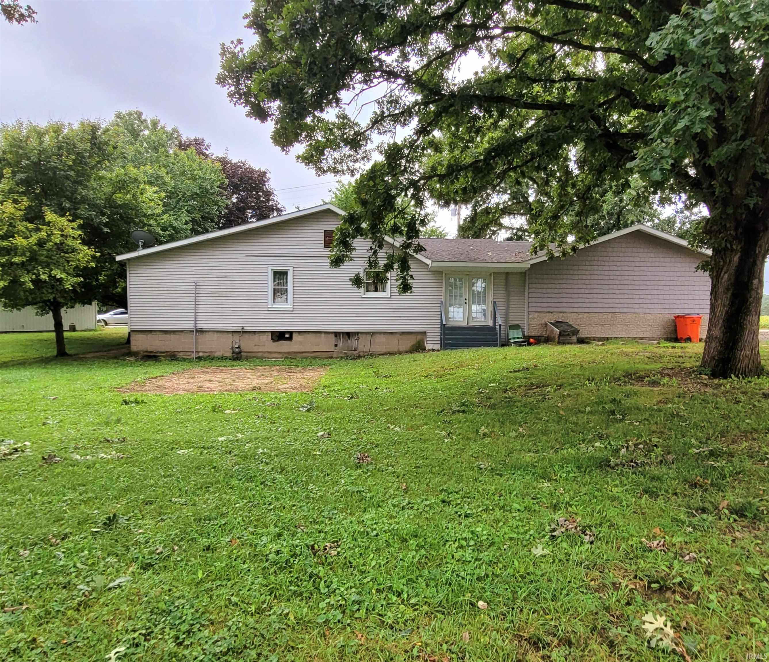 Photo 3 of Sale Pending at 1587 W South Rd, Delphi, IN 46923 | MLS# 202639782 | Listing updated on 2026-09-25