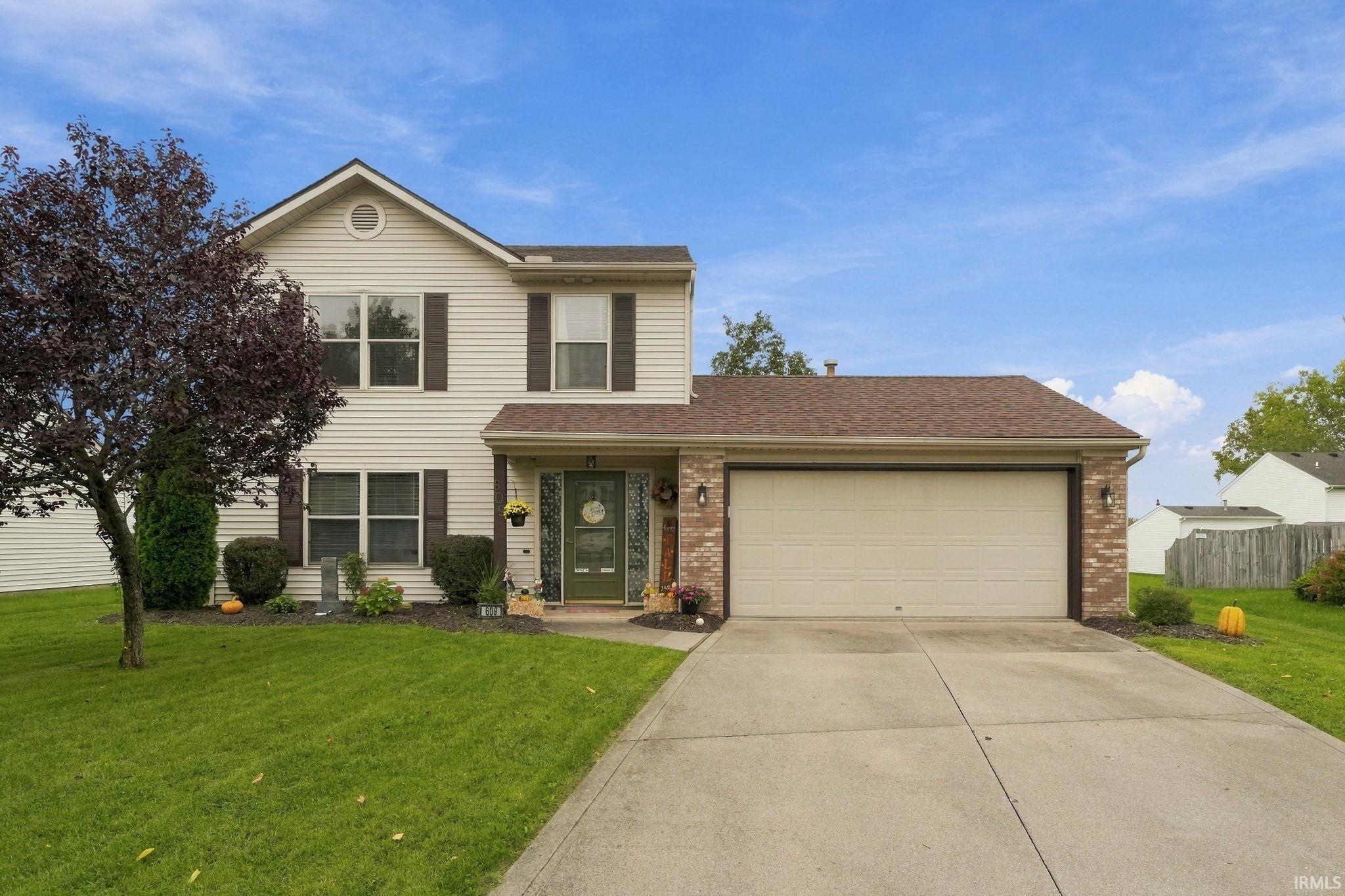 Photo 1 of Sale Pending at 609 Briarfield Dr, Fort Wayne, IN 46825 | MLS# 202639795 | Listing updated on 2026-09-30