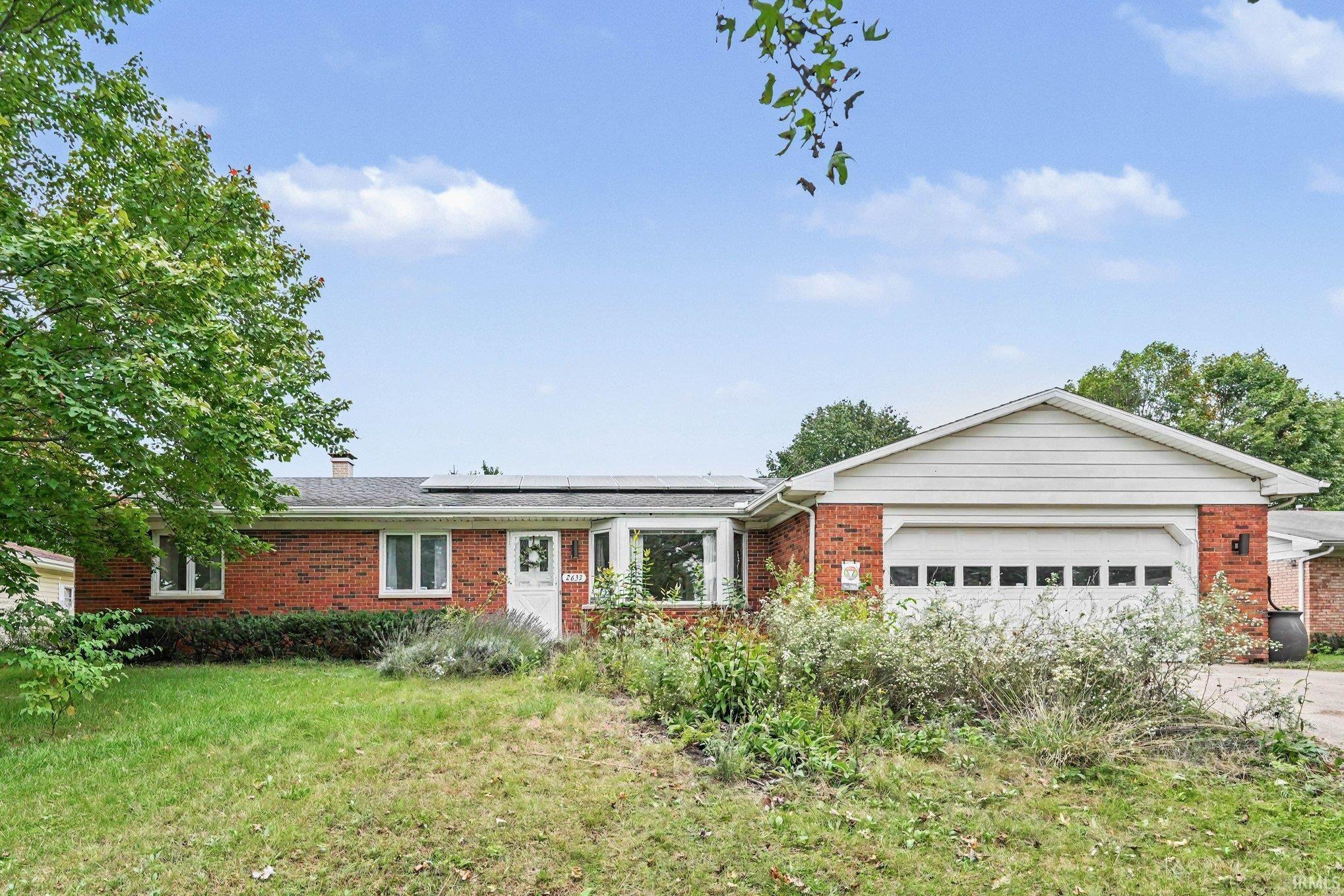 Manufactured home for sale at 2633 Arrowhead Dr, South Bend, IN 46628 | MLS# 202639802
