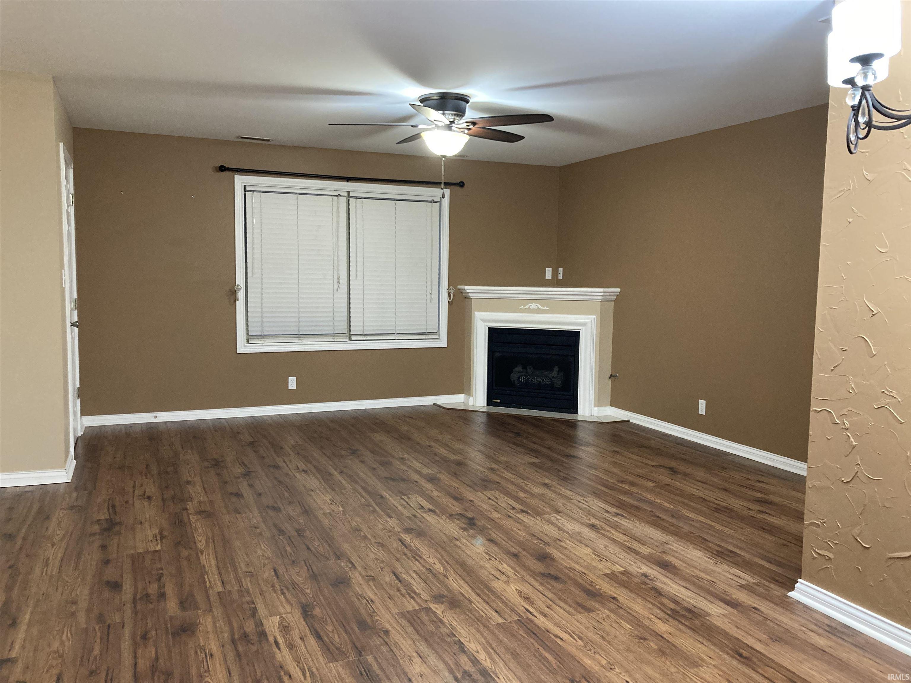 Photo 3 of Sale Pending at 2911 Dexter Ct, Evansville, IN 47714 | MLS# 202639804 | Listing updated on 2026-09-26