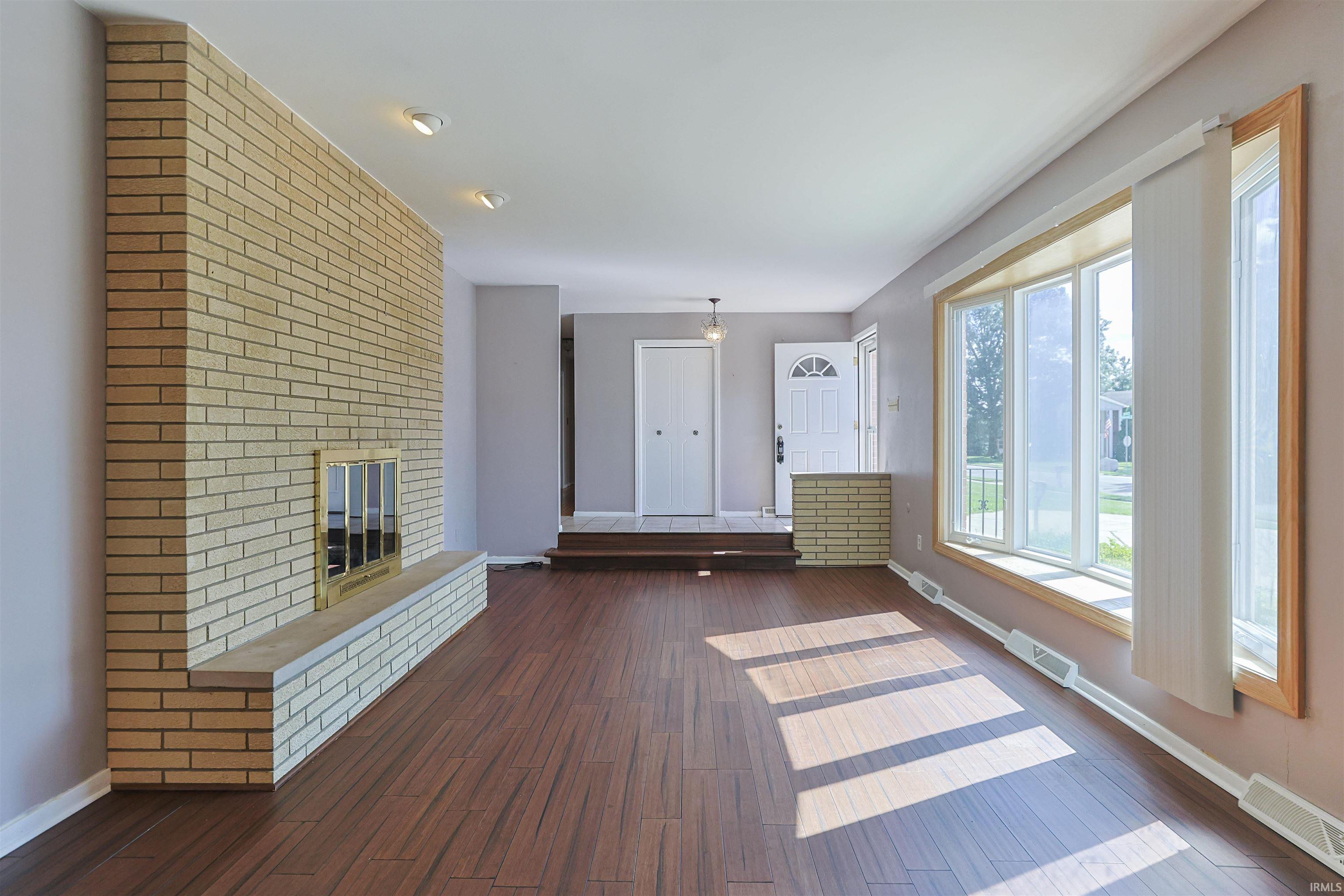 Photo 4 of Sale Pending at 1631 Byron Dr, South Bend, IN 46614 | MLS# 202639826 | Listing updated on 2026-09-26