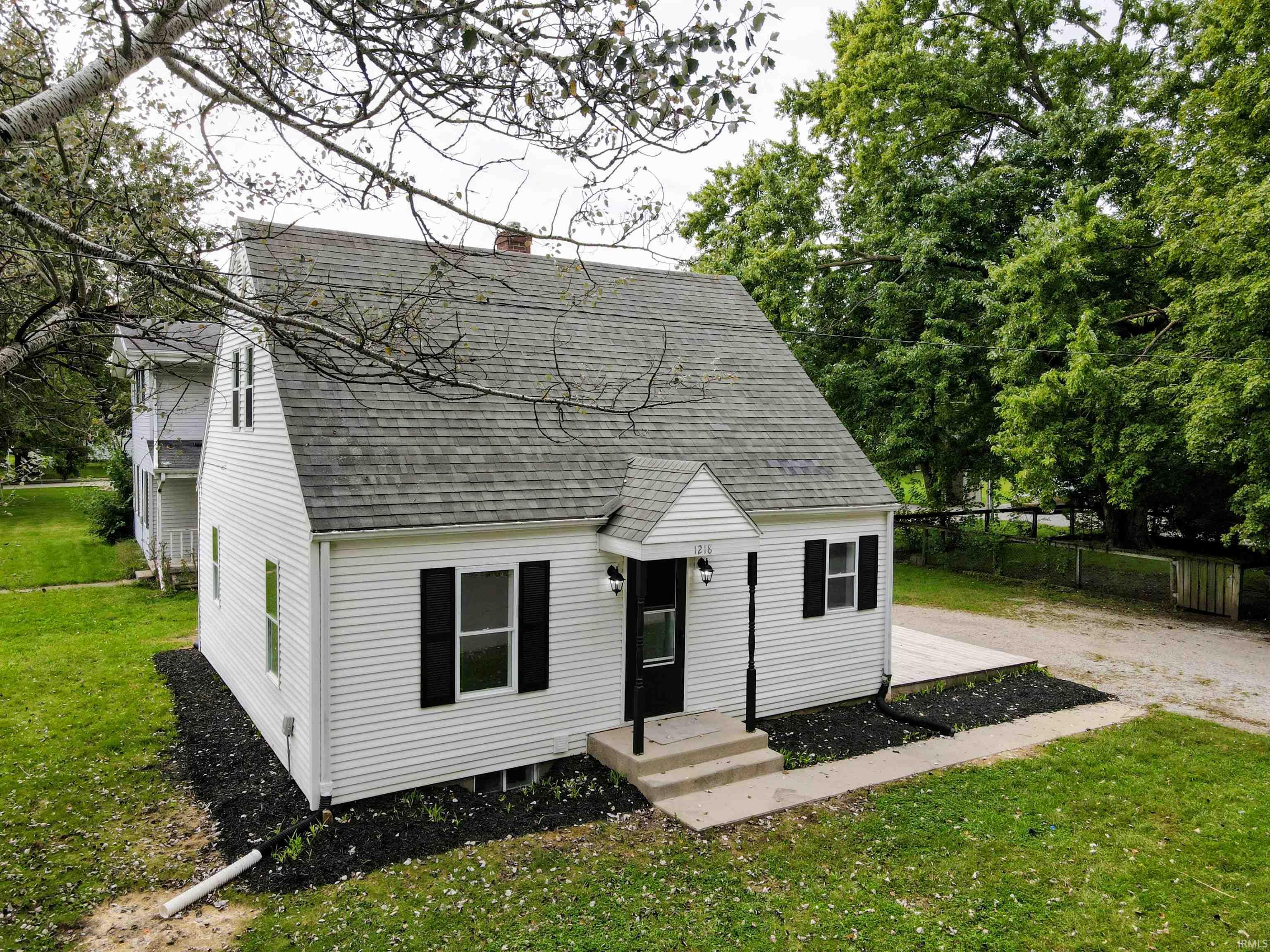 Photo 1 of Sale Pending at 1218 E Jackson St, Goshen, IN 46526 | MLS# 202639914 | Listing updated on 2026-09-28