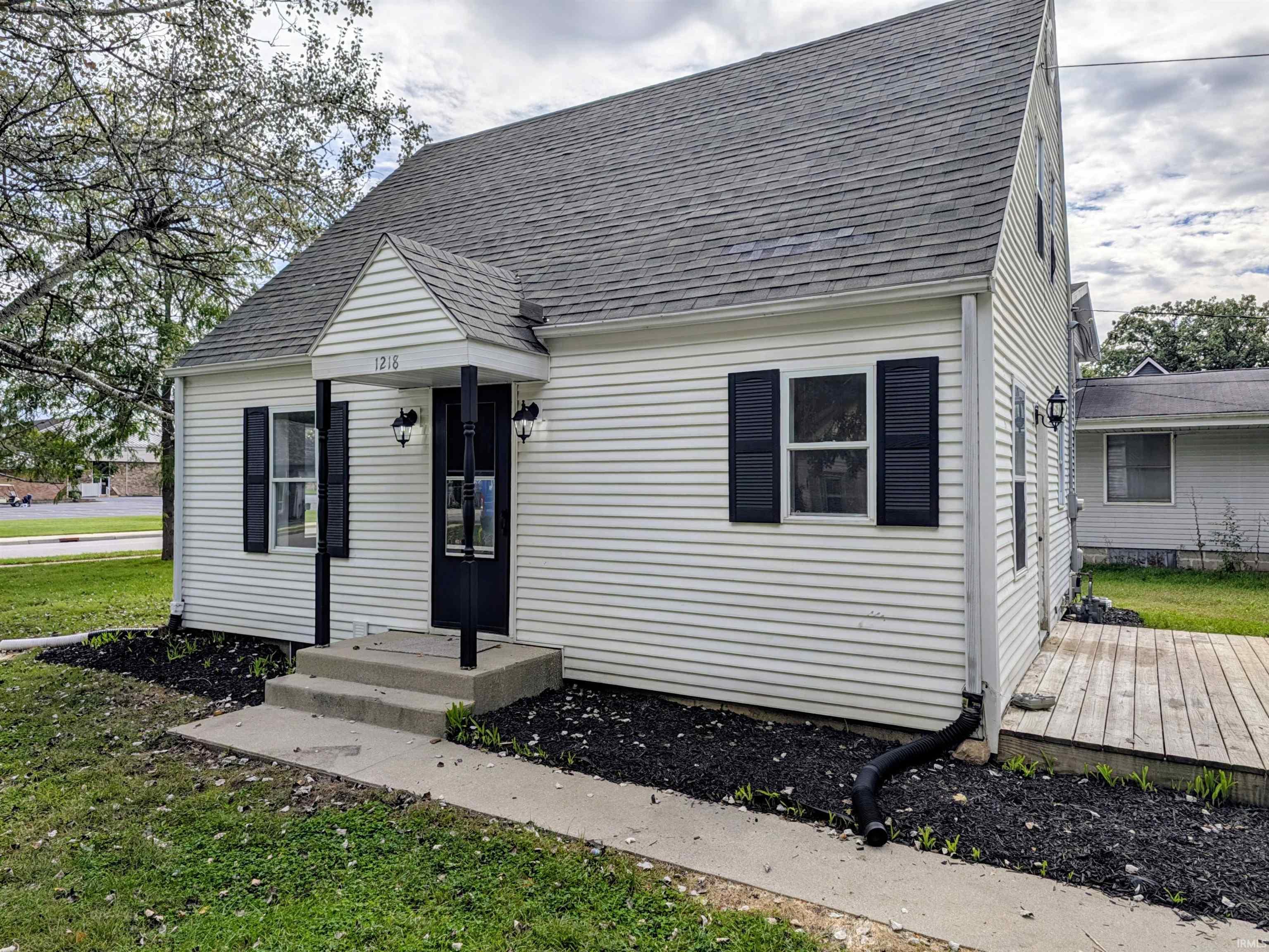 Photo 2 of Sale Pending at 1218 E Jackson St, Goshen, IN 46526 | MLS# 202639914 | Listing updated on 2026-09-28
