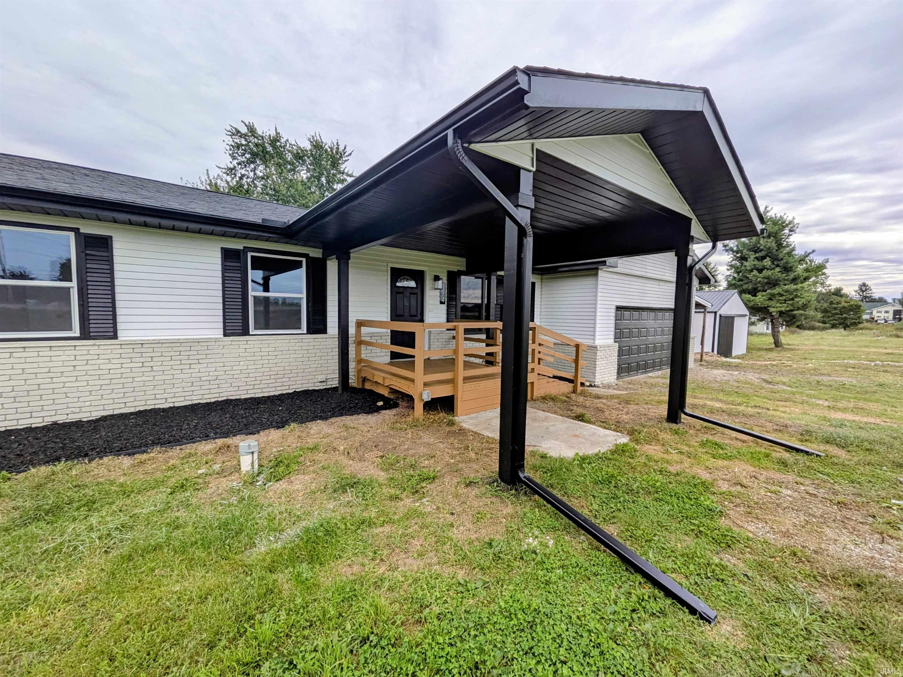 Photo 4 of Sale Pending at 194 Michigan Rd, Lakeville, IN 46536 | MLS# 202639942 | Listing updated on 2026-09-30