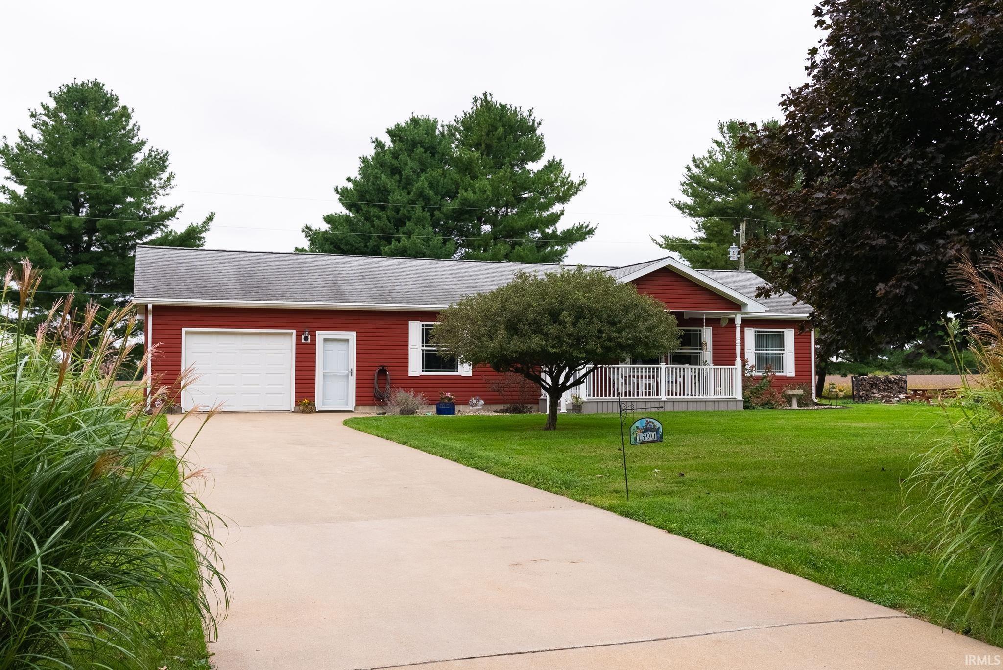 Photo 2 of Sale Pending at 1390 S Meadow Dr, Monticello, IN 47960 | MLS# 202639955 | Listing updated on 2026-09-29