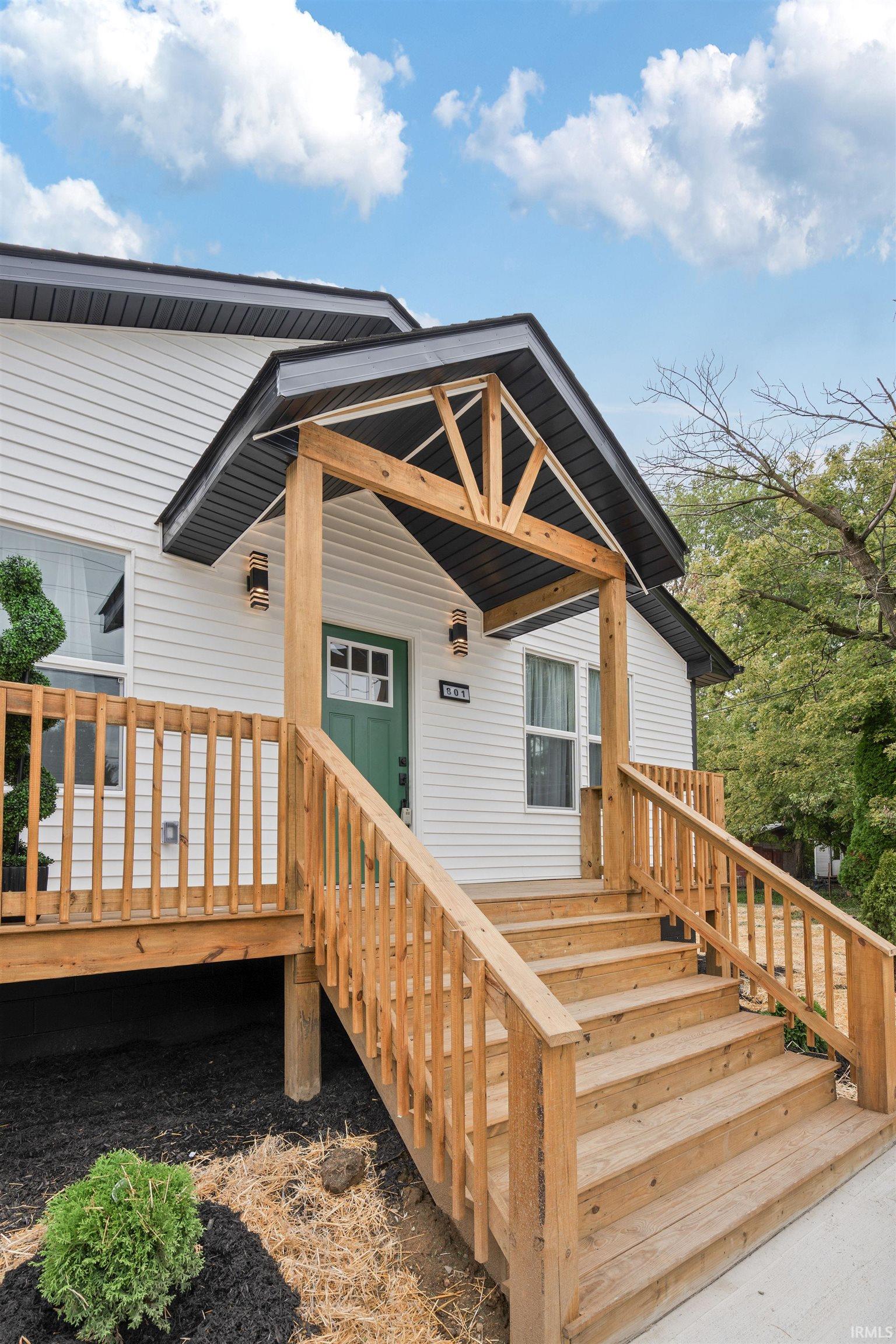 Photo 3 of Sale Pending at 801 E Superior St, Kokomo, IN 46901 | MLS# 202639991 | Listing updated on 2026-09-28