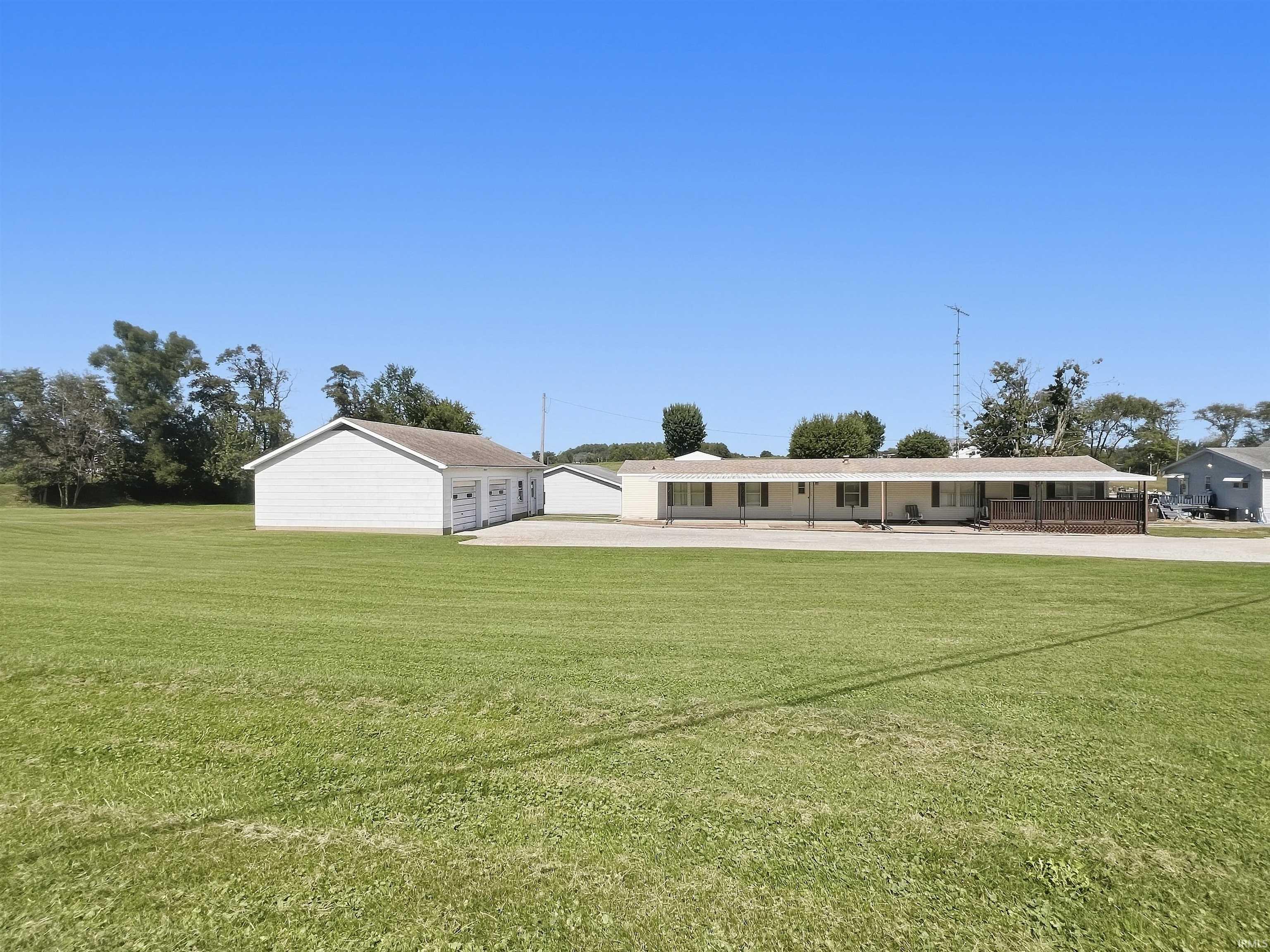 Photo 2 of Sale Pending at 502 Old Sr 231, Huntingburg, IN 47542 | MLS# 202640015 | Listing updated on 2026-09-29