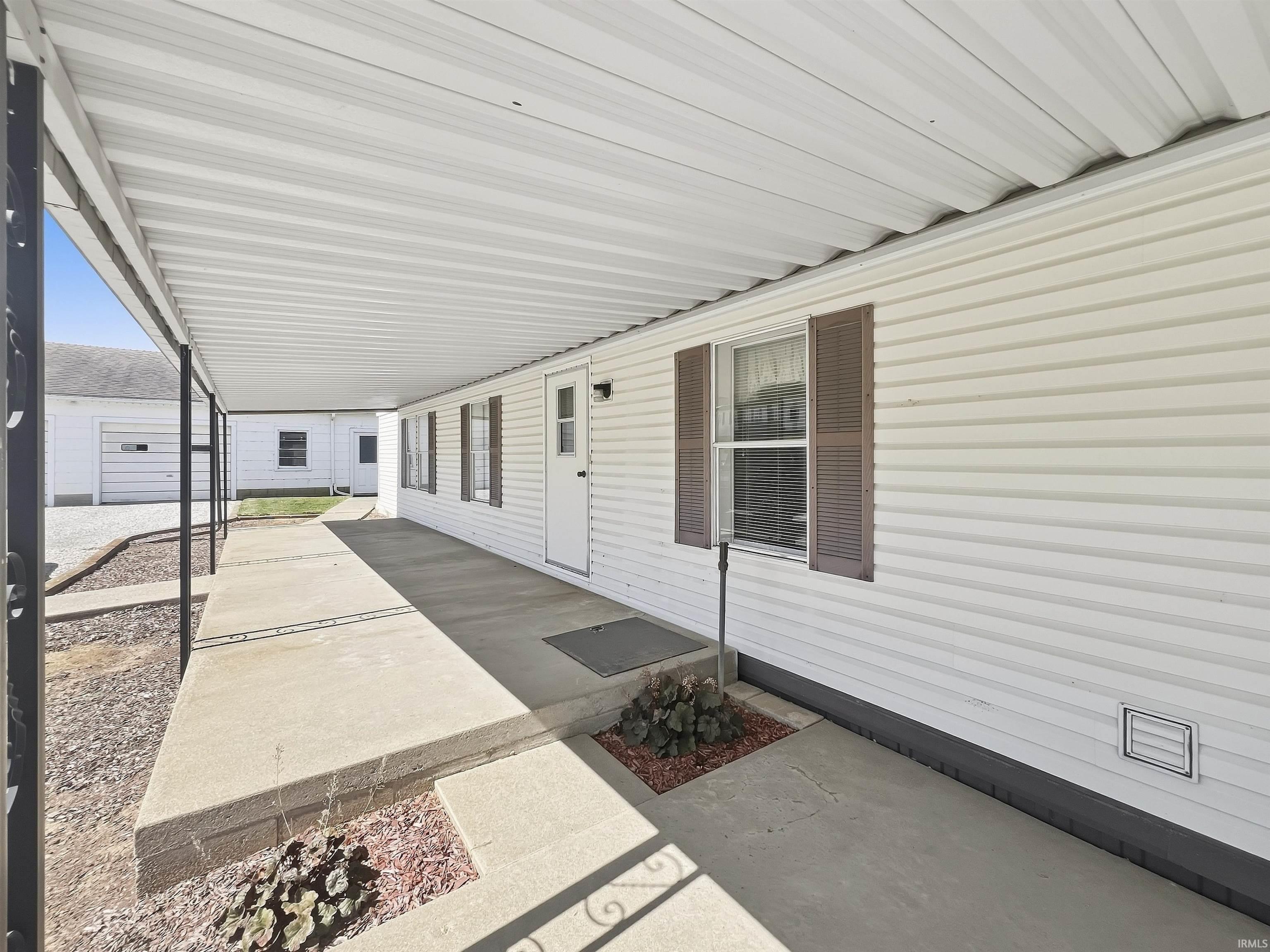 Photo 4 of Sale Pending at 502 Old Sr 231, Huntingburg, IN 47542 | MLS# 202640015 | Listing updated on 2026-09-29