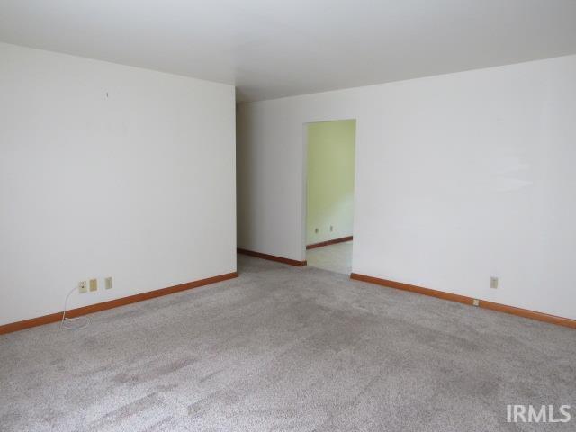 Photo 2 of Sale Pending at 9153 Denzer Rd, Evansville, IN 47720 | MLS# 202640059 | Listing updated on 2026-10-01