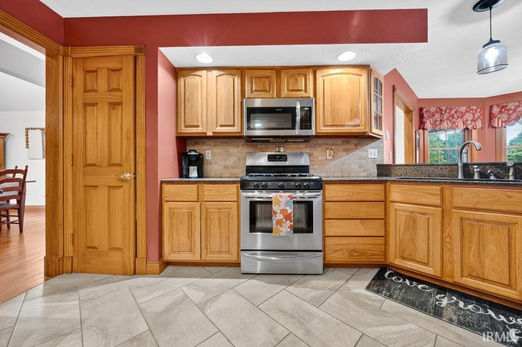 Photo 3 of Sale Pending at 5588 Inverness Dr, Newburgh, IN 47630 | MLS# 202640062 | Listing updated on 2026-10-02
