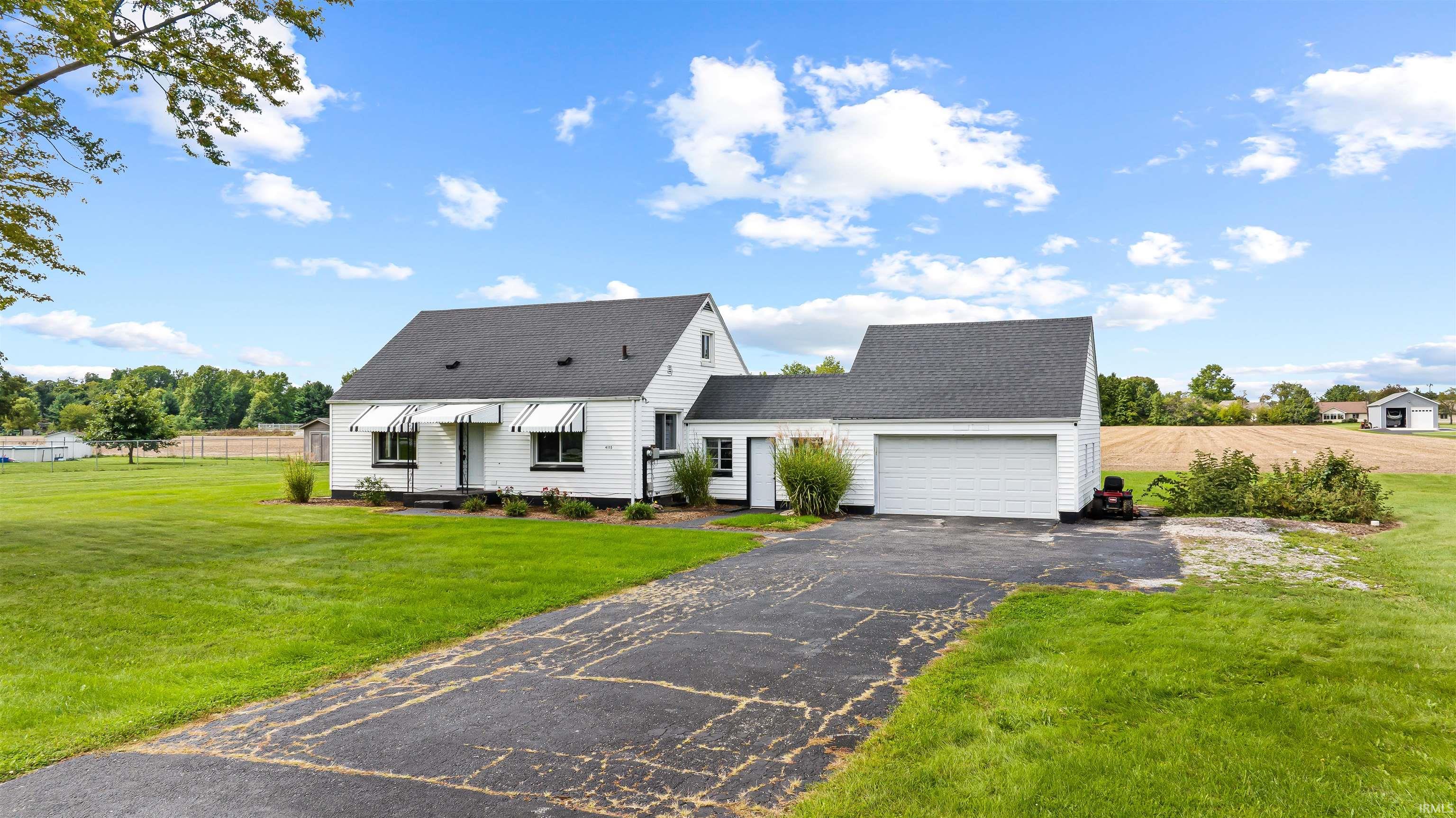 Photo 1 of Sale Pending at 4115 Goeglein Rd, Fort Wayne, IN 46815 | MLS# 202640194 | Listing updated on 2026-09-30