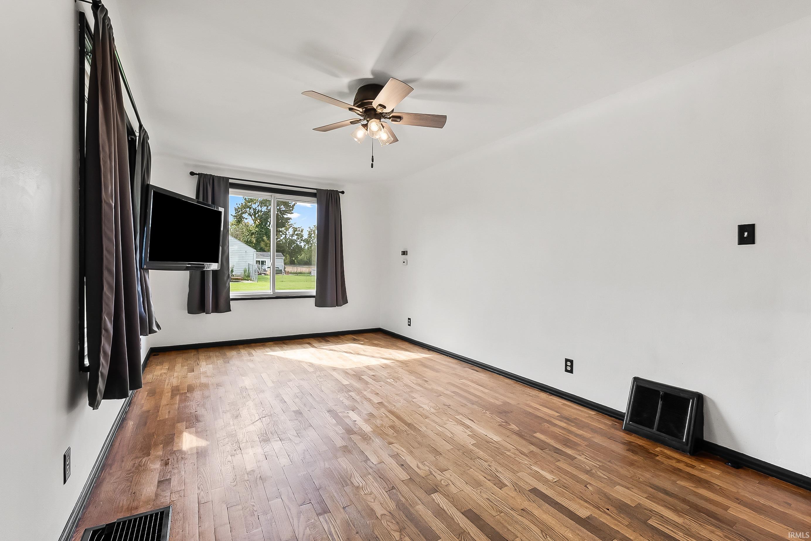 Photo 4 of Sale Pending at 4115 Goeglein Rd, Fort Wayne, IN 46815 | MLS# 202640194 | Listing updated on 2026-09-30