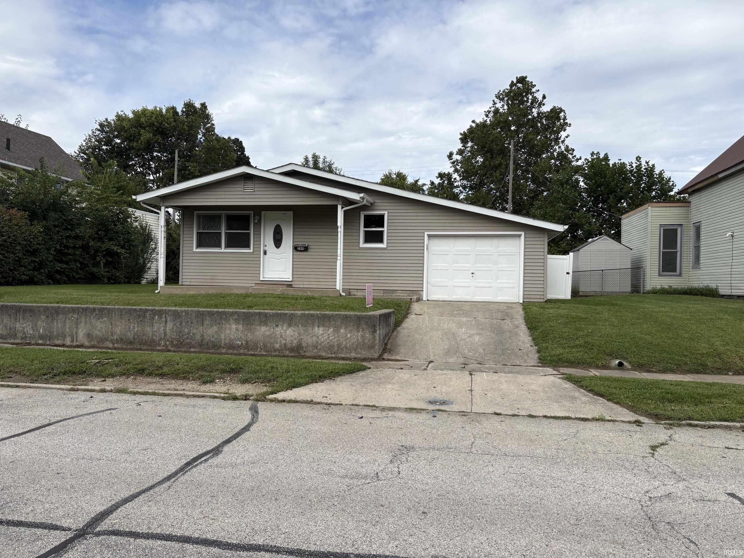 Photo 1 of Sale Pending at 280 Wright St, Huntington, IN 46750 | MLS# 202640222 | Listing updated on 2026-10-01