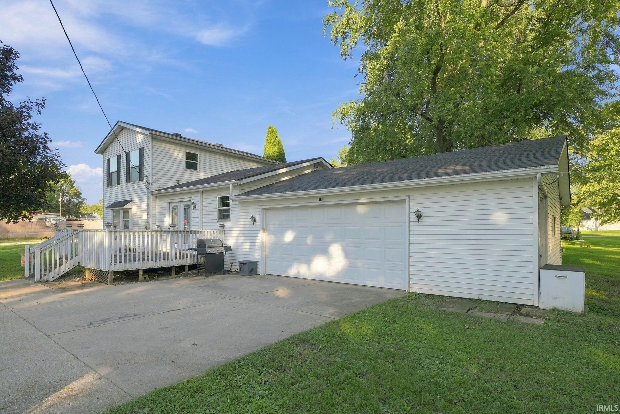 Photo 4 of Sale Pending at 302 E Swihart St, Columbia City, IN 46725 | MLS# 202640270 | Listing updated on 2026-09-29