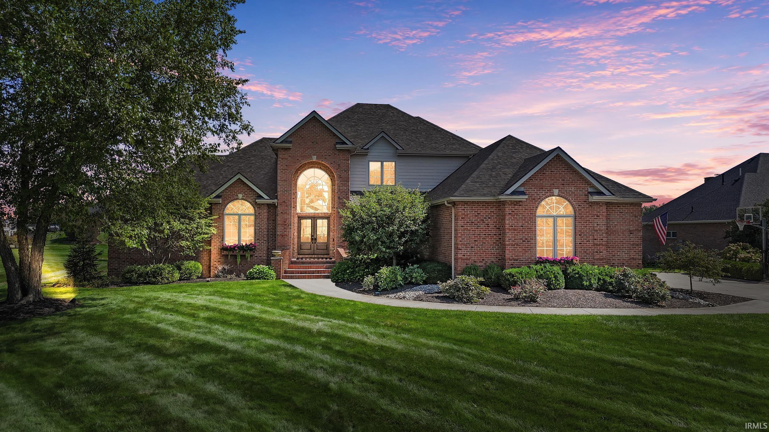 Photo 1 of Sale Pending at 405 Royal Crst Dr, Fort Wayne, IN 46814 | MLS# 202640410 | Listing updated on 2026-09-30