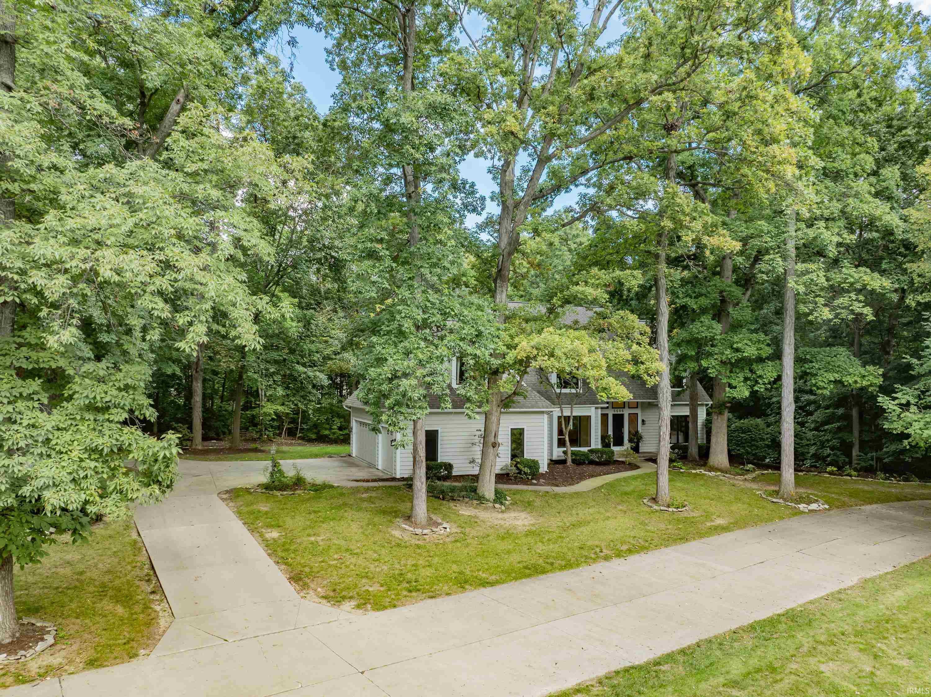 Photo 2 of Sale Pending at 6606 Sweet Wood Ct, Fort Wayne, IN 46814 | MLS# 202640436 | Listing updated on 2026-10-02