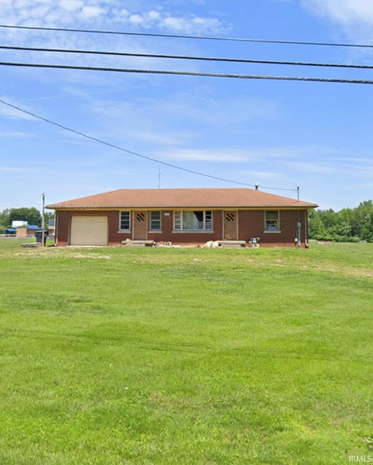 Photo 4 of Sale Pending at 6922 Oak Grv Rd, Newburgh, IN 47630 | MLS# 202640648 | Listing updated on 2026-10-01