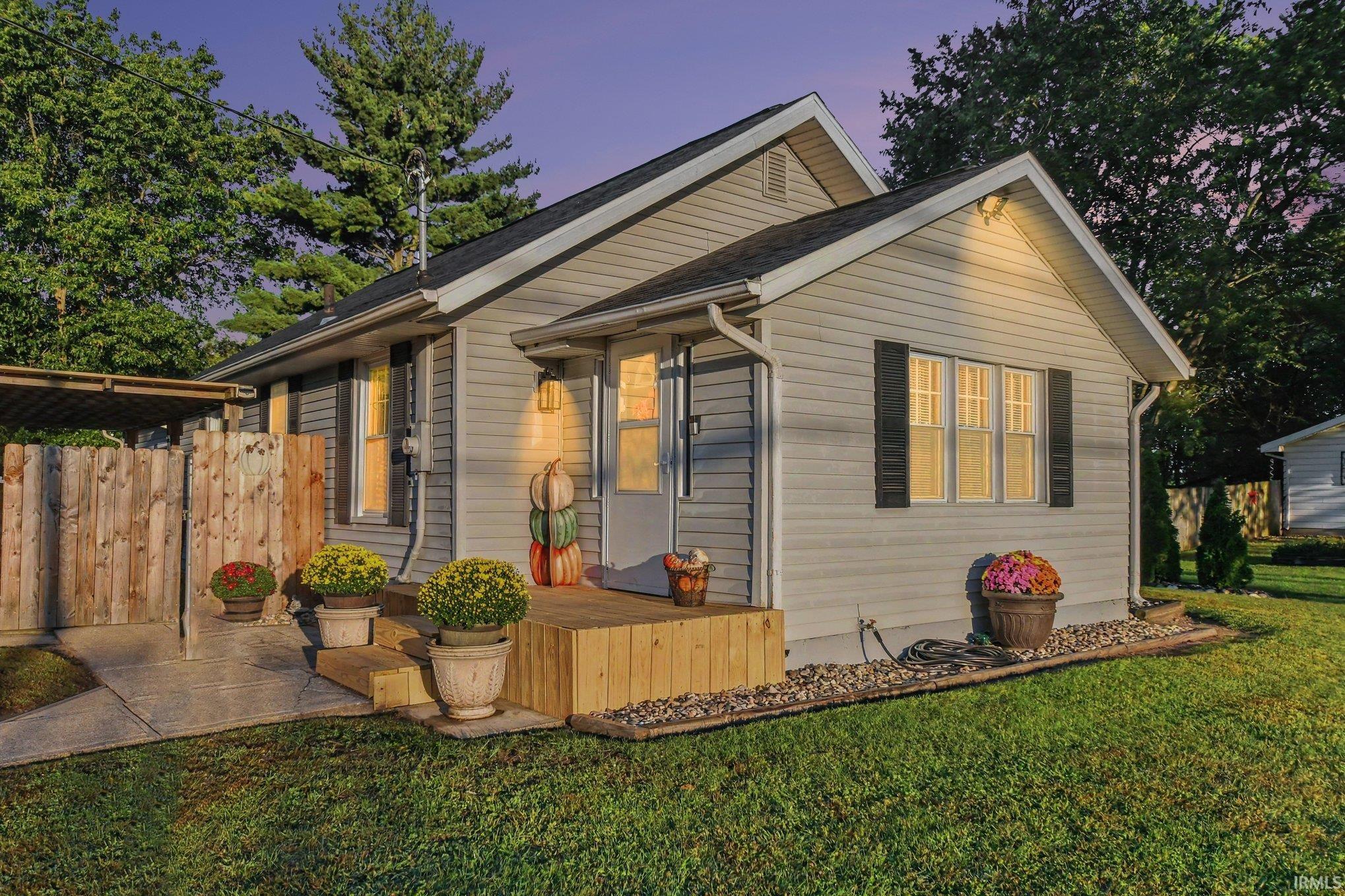 Photo 2 of Sale Pending at 2733 Burr Oak Ave, Elkhart, IN 46517 | MLS# 202641004 | Listing updated on 2026-10-03