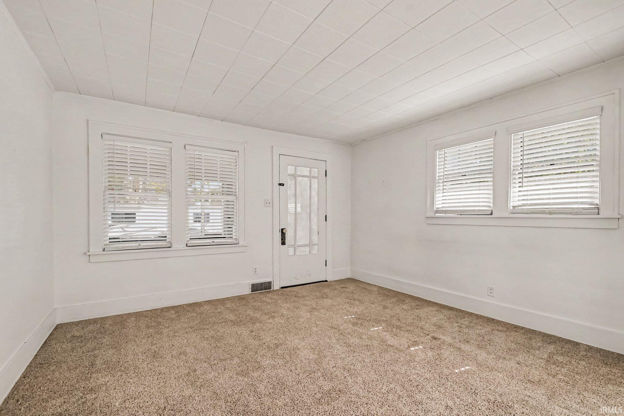 Photo 3 of Manufactured home for sale at 1201 Magnolia Ave, Elkhart, IN 46514 | MLS# 202641008 | Listing updated on 2026-10-07