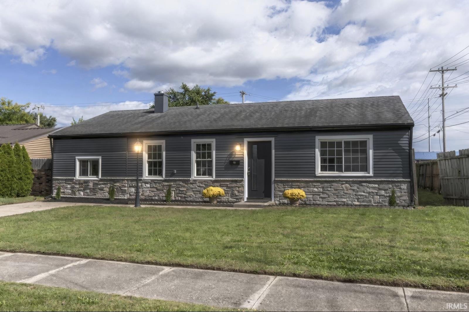 Photo 4 of Manufactured home for sale at 118 N Walnut St, Mishawaka, IN 46544 | MLS# 202641063 | Listing updated on 2026-10-07