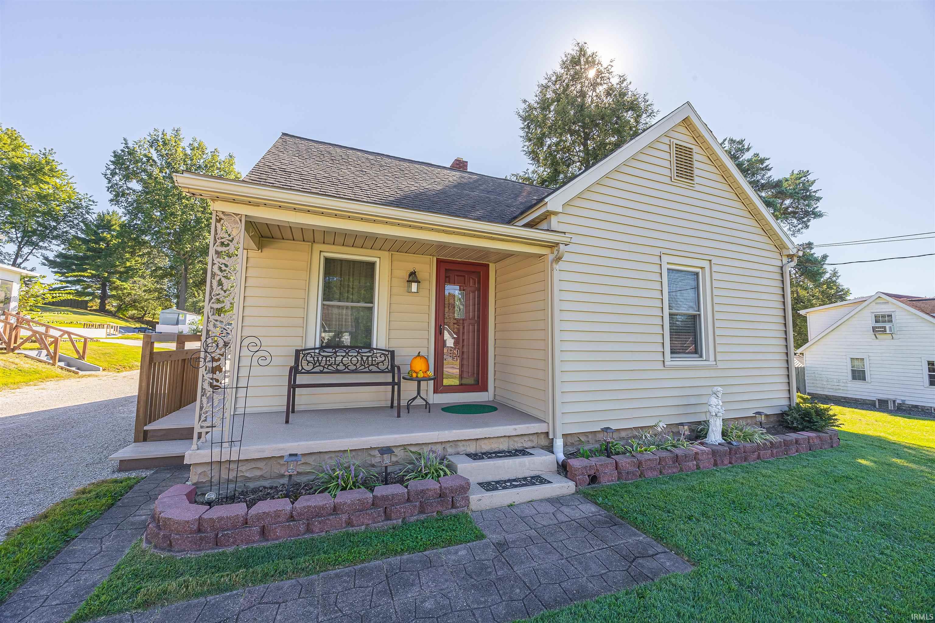 Photo 1 of Manufactured home for sale at 211 S Main St, Huntingburg, IN 47542 | MLS# 202641101 | Listing updated on 2026-10-04