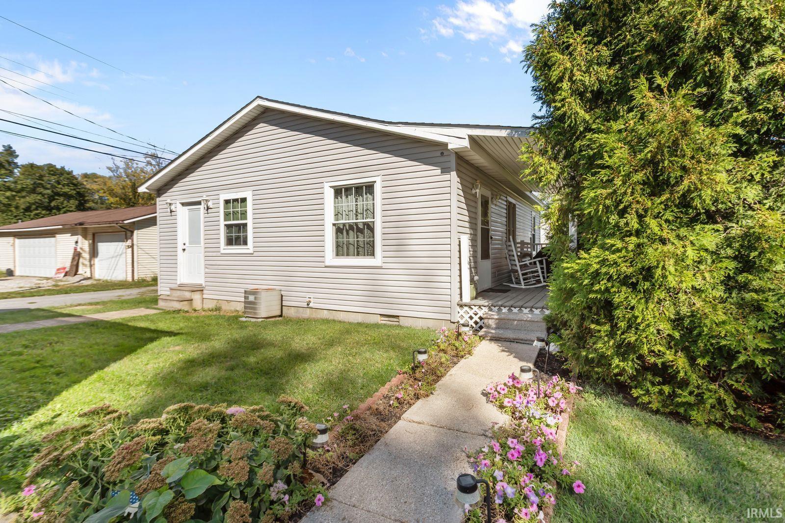 Photo 3 of Manufactured home for sale at 1605 N Locke St, Kokomo, IN 46901 | MLS# 202641123 | Listing updated on 2026-10-05