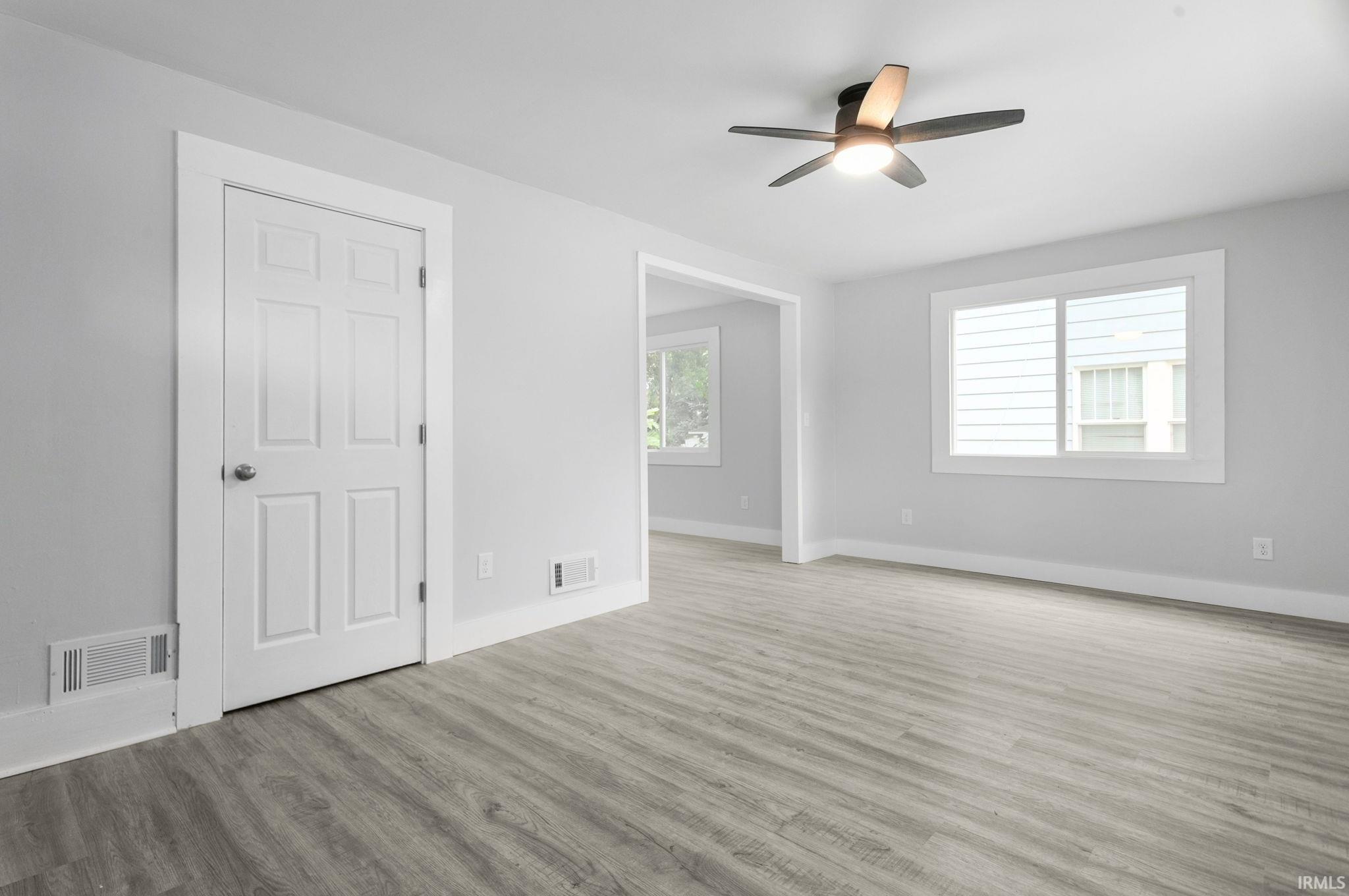 Photo 3 of Manufactured home for sale at 1046 Lawndale Ave, South Bend, IN 46628 | MLS# 202641144 | Listing updated on 2026-10-05