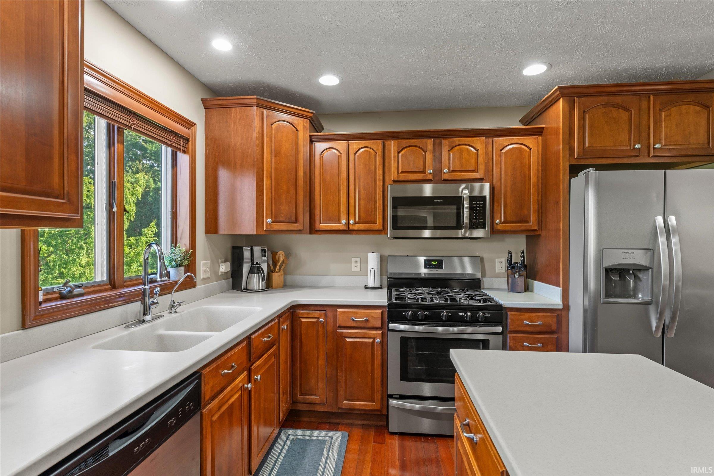 Photo 3 of Manufactured home for sale at 13086 Bear Crk Ct, Middlebury, IN 46540 | MLS# 202641153 | Listing updated on 2026-10-06