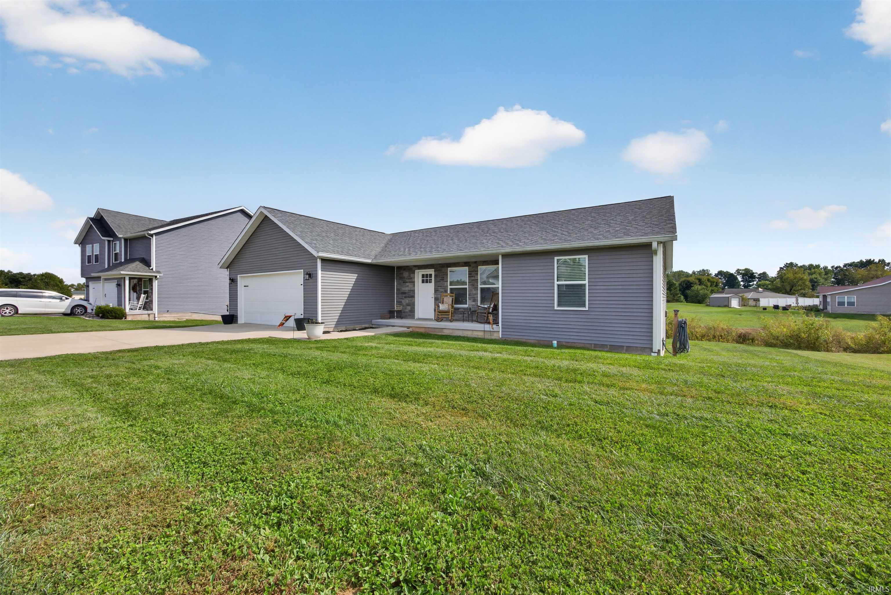 Photo 2 of Manufactured home for sale at 686 E Jessica St, Ellettsville, IN 47429 | MLS# 202641165 | Listing updated on 2026-10-05