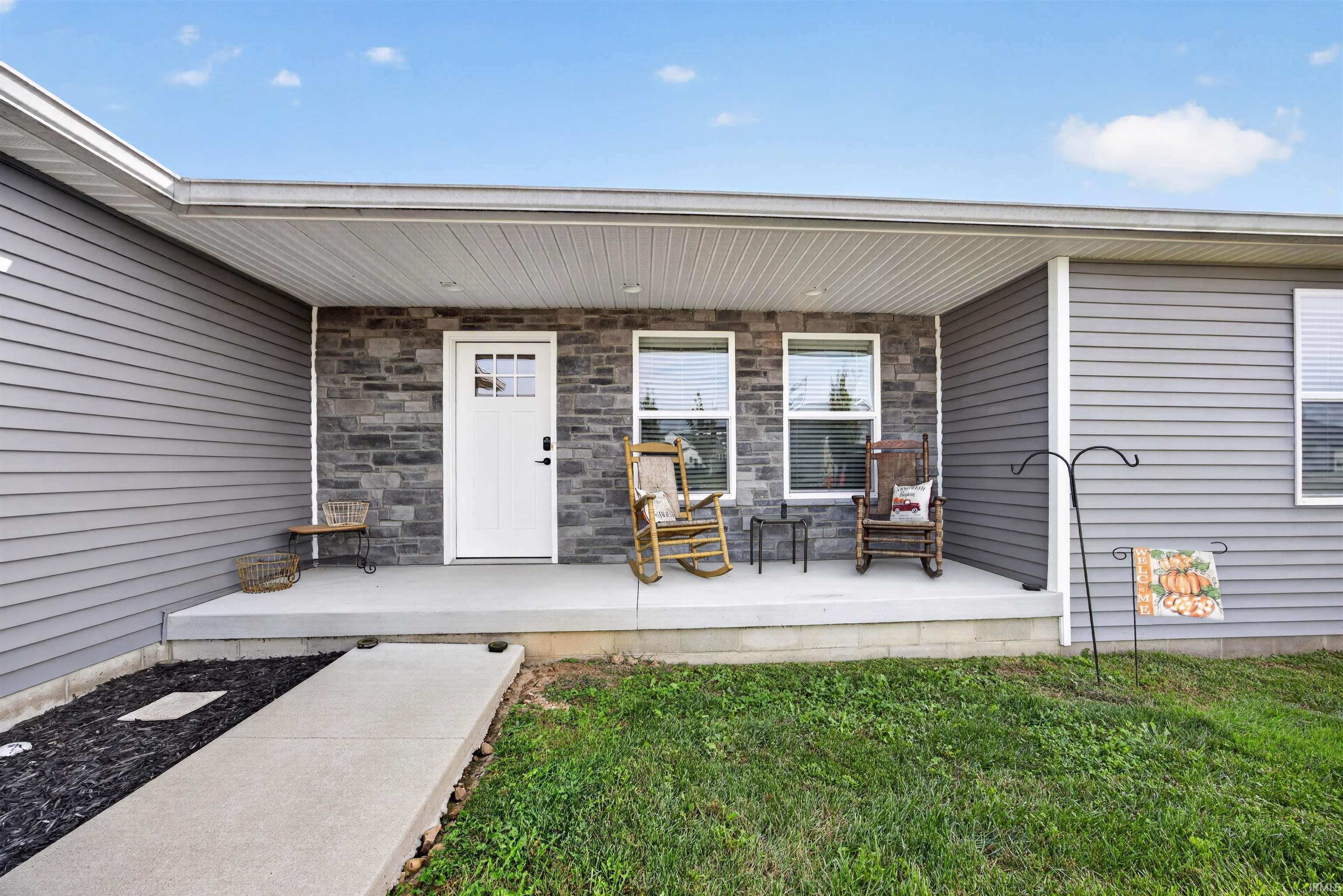Photo 4 of Manufactured home for sale at 686 E Jessica St, Ellettsville, IN 47429 | MLS# 202641165 | Listing updated on 2026-10-05