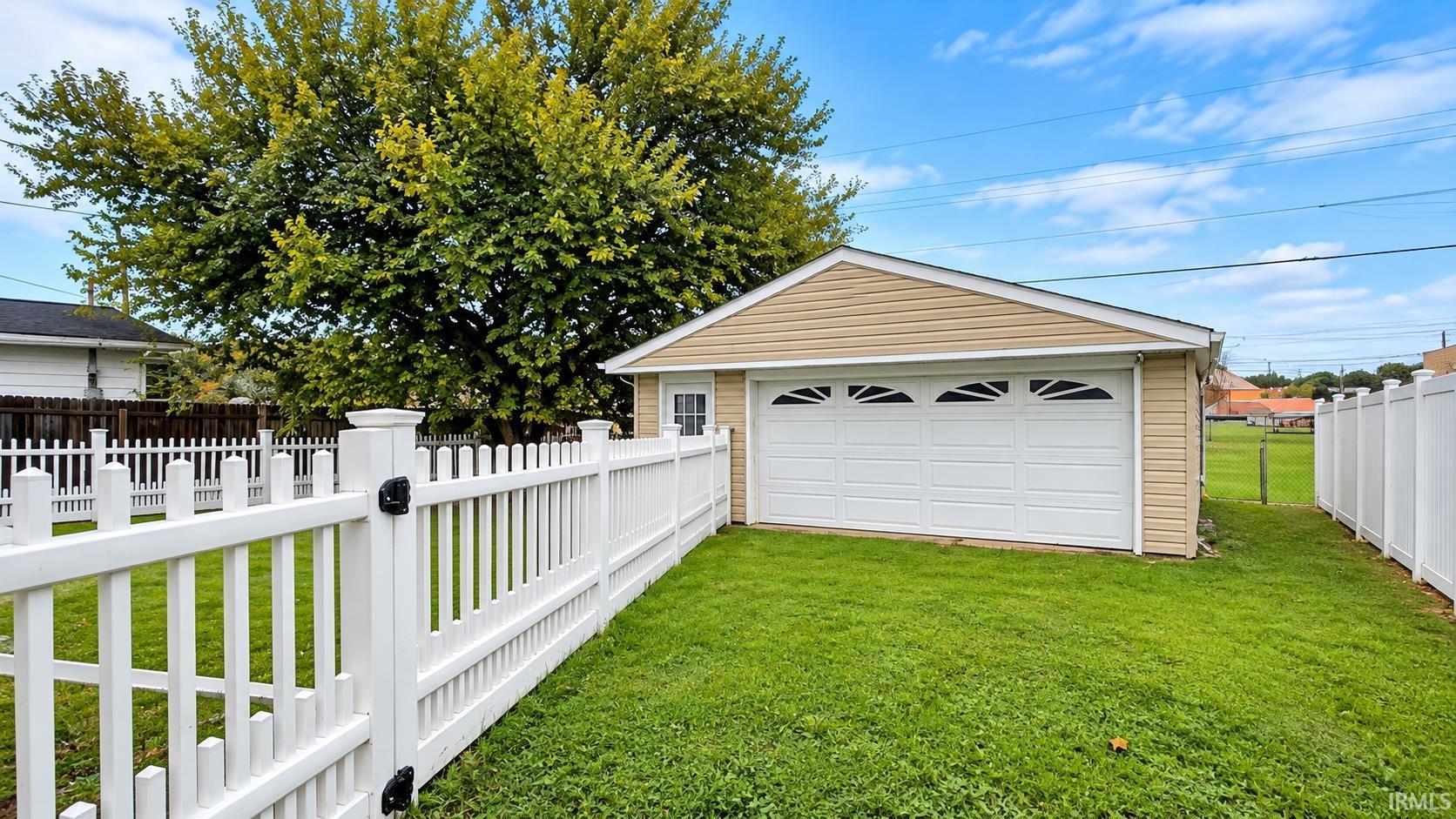 Photo 2 of Manufactured home for sale at 1106 E Grant St, Marion, IN 46952 | MLS# 202641166 | Listing updated on 2026-10-05
