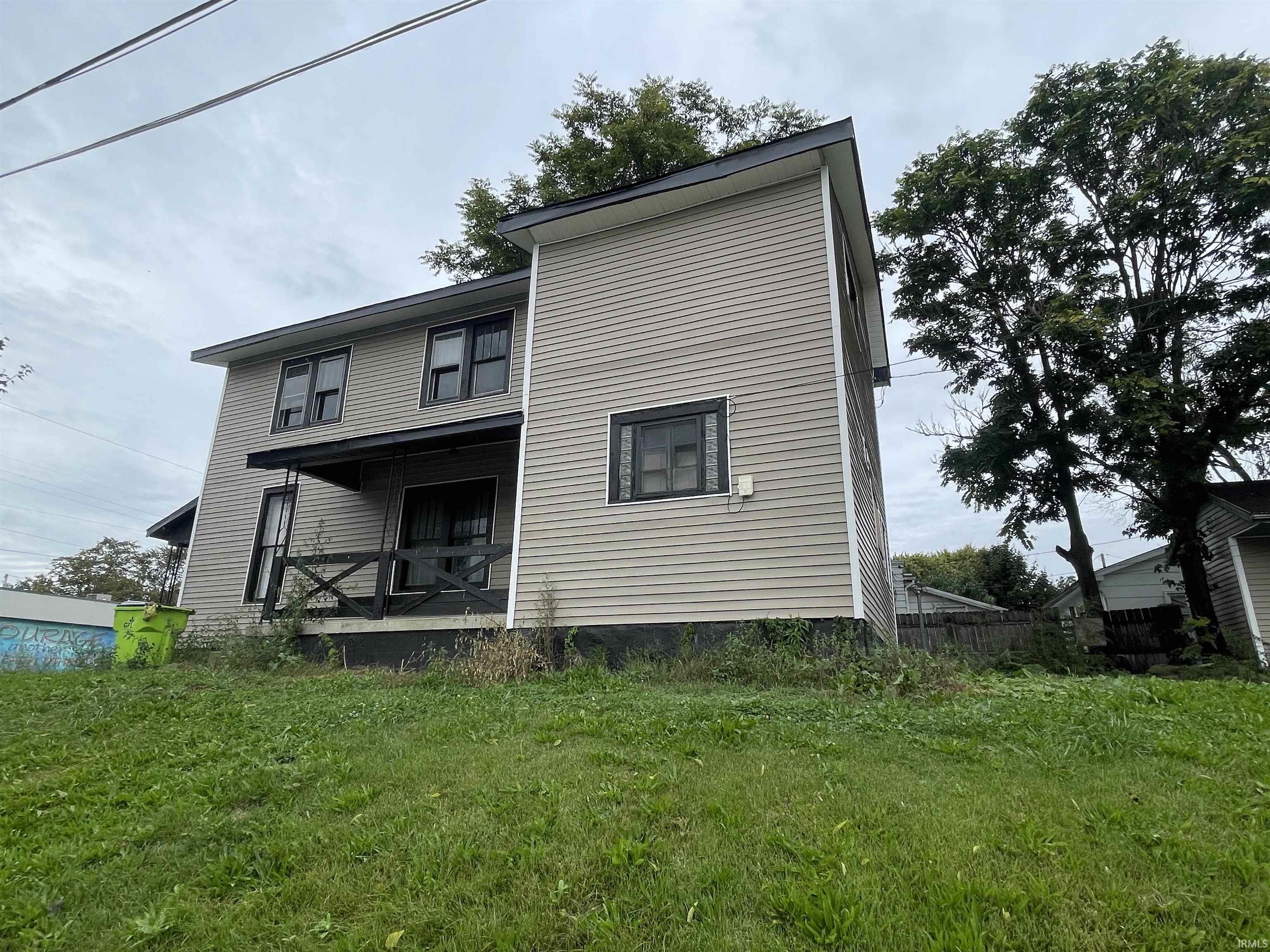 Photo 2 of Manufactured home for sale at 305 N Lafontaine St, Huntington, IN 46750 | MLS# 202641179 | Listing updated on 2026-10-05