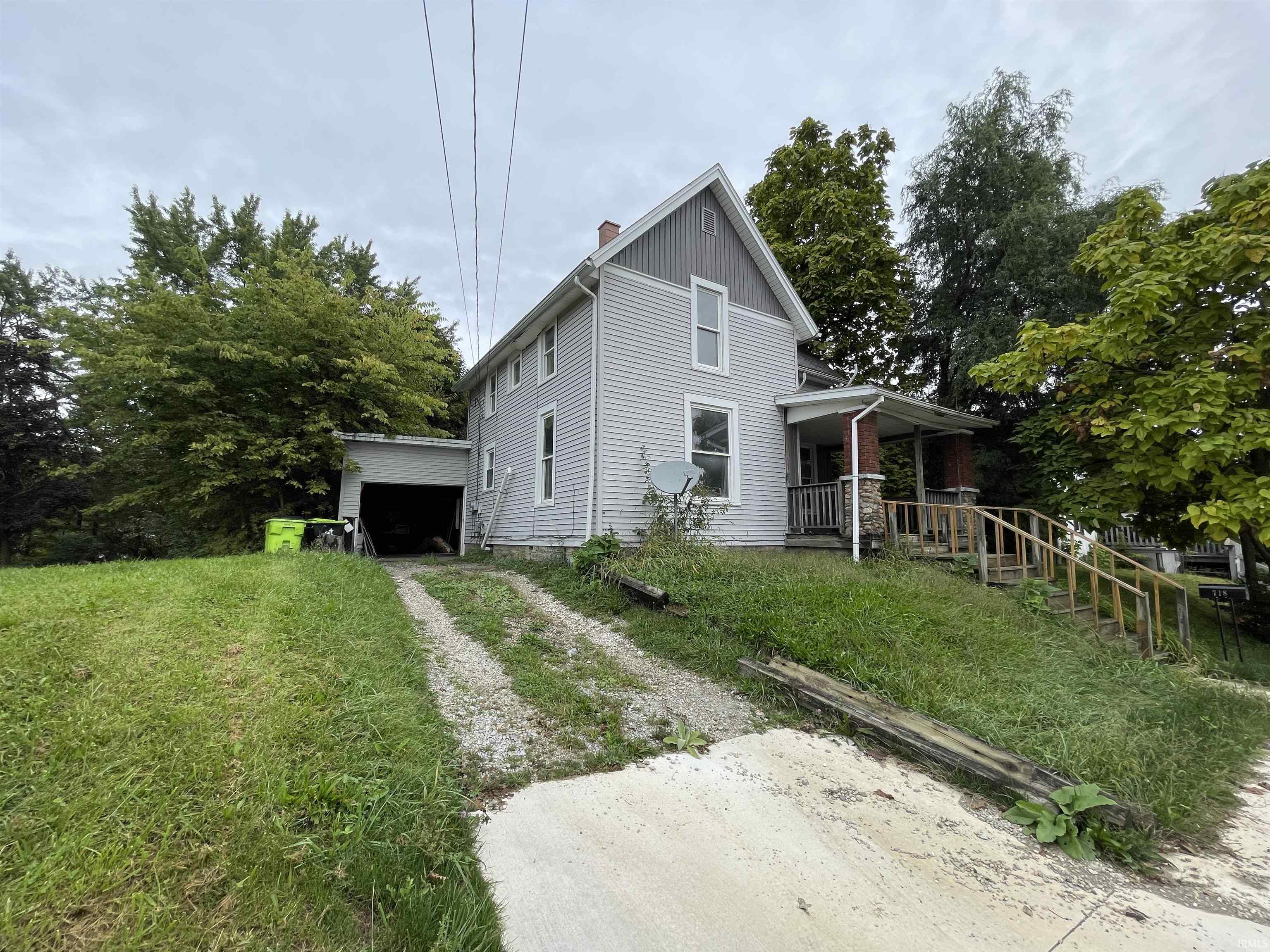 Photo 2 of Manufactured home for sale at 718 Division St, Huntington, IN 46750 | MLS# 202641188 | Listing updated on 2026-10-05