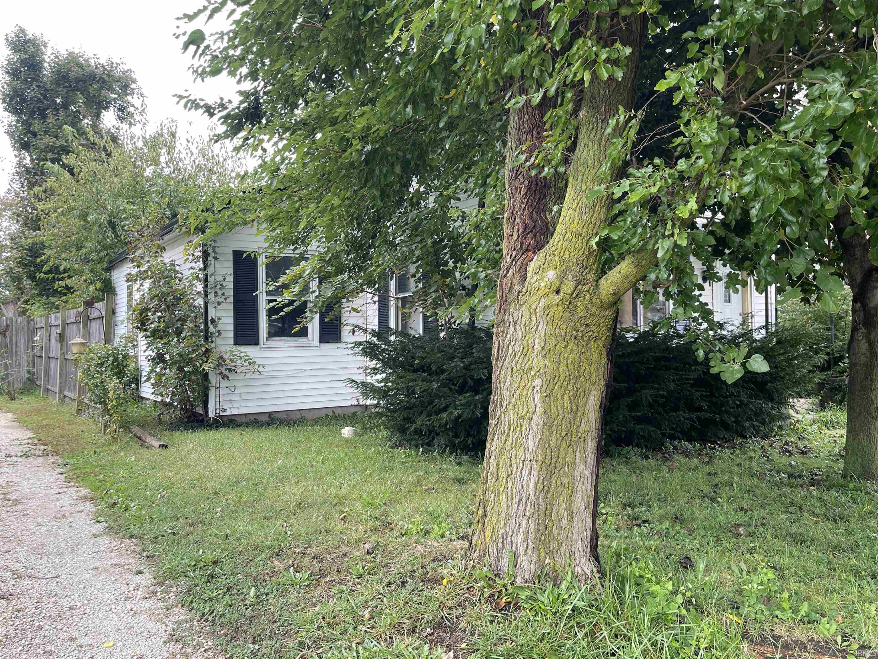 Photo 2 of Manufactured home for sale at 1234 Salamonie Ave, Huntington, IN 46750 | MLS# 202641192 | Listing updated on 2026-10-05