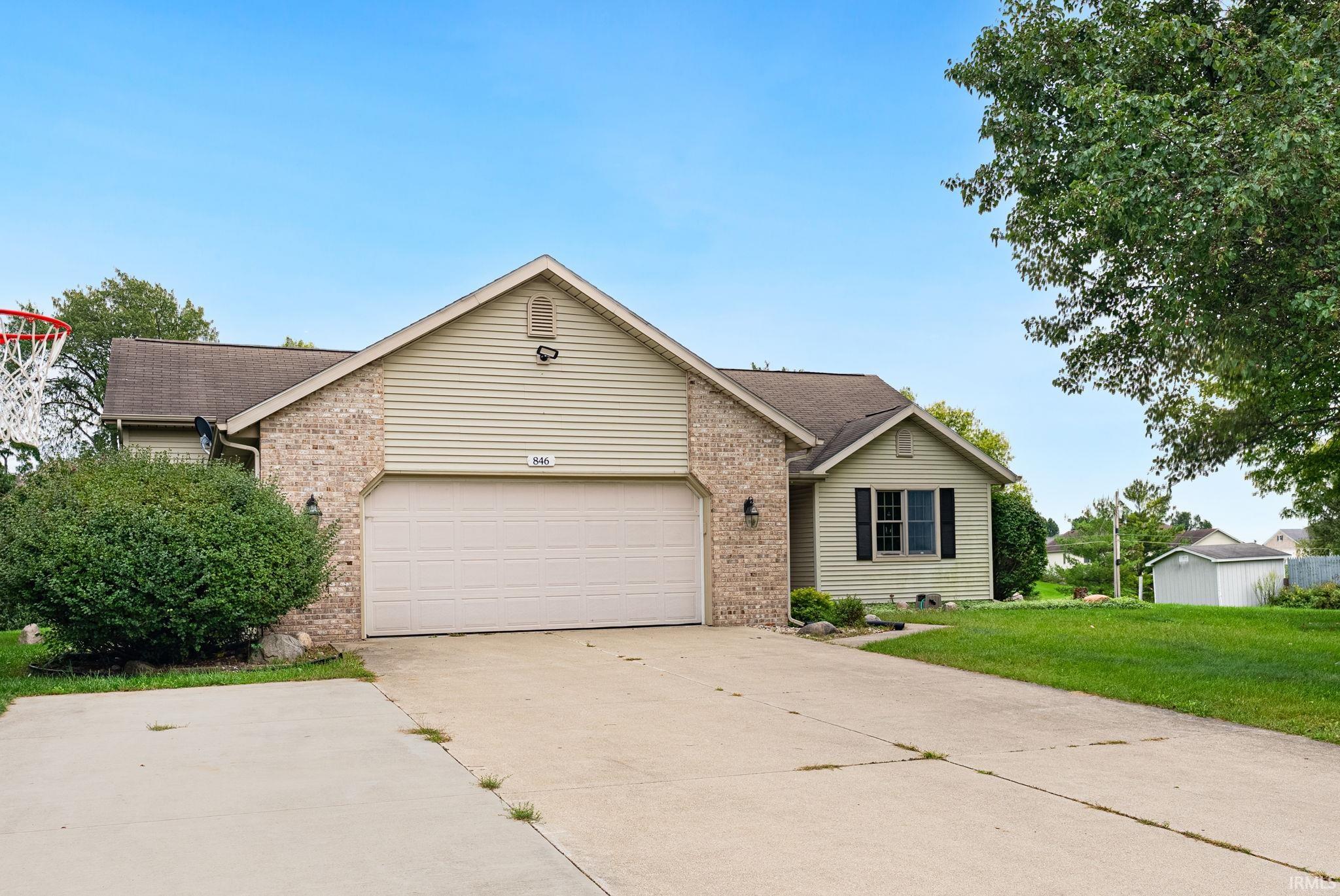 Photo 2 of Manufactured home for sale at 846 N Timberline Cir, Warsaw, IN 46582 | MLS# 202641201 | Listing updated on 2026-10-06