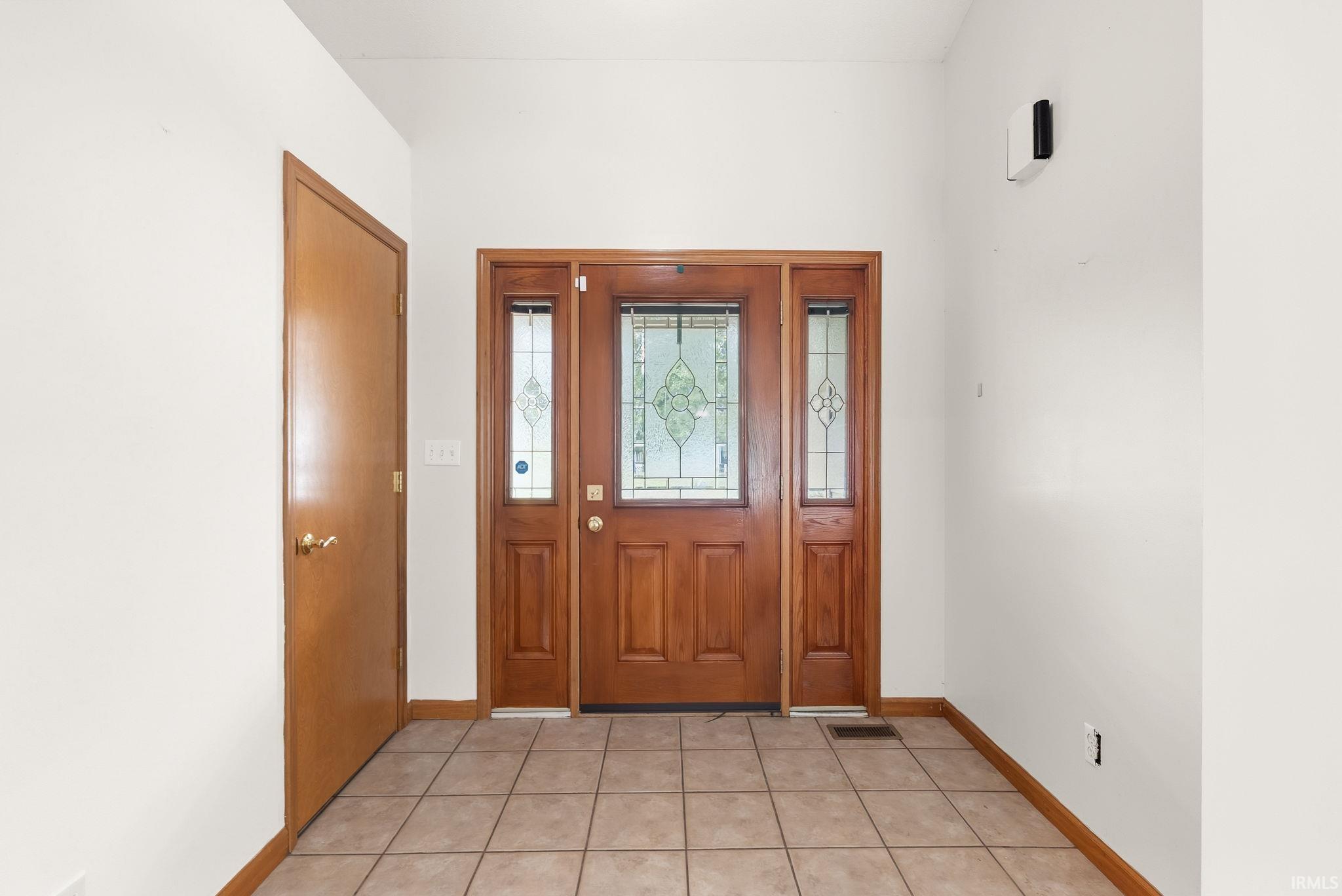 Photo 4 of Manufactured home for sale at 846 N Timberline Cir, Warsaw, IN 46582 | MLS# 202641201 | Listing updated on 2026-10-06