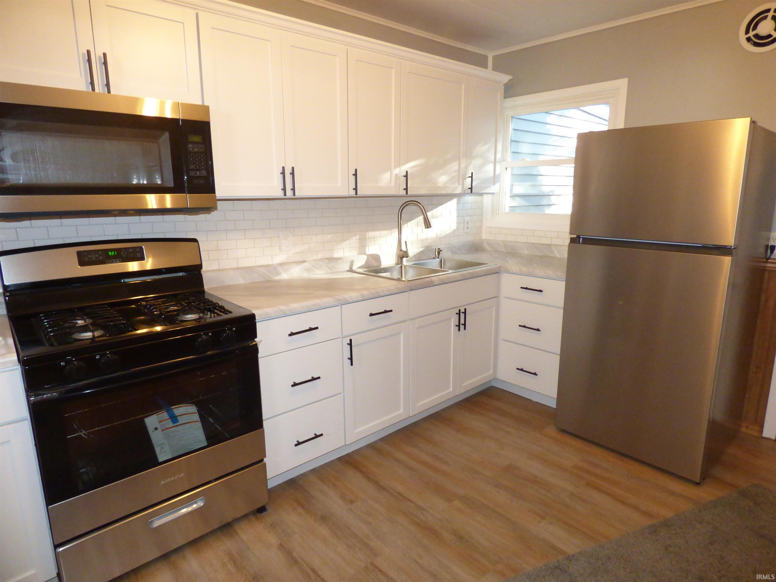 Photo 3 of Manufactured home for sale at 210 Home Ave, Elkhart, IN 46516 | MLS# 202641216 | Listing updated on 2026-10-05