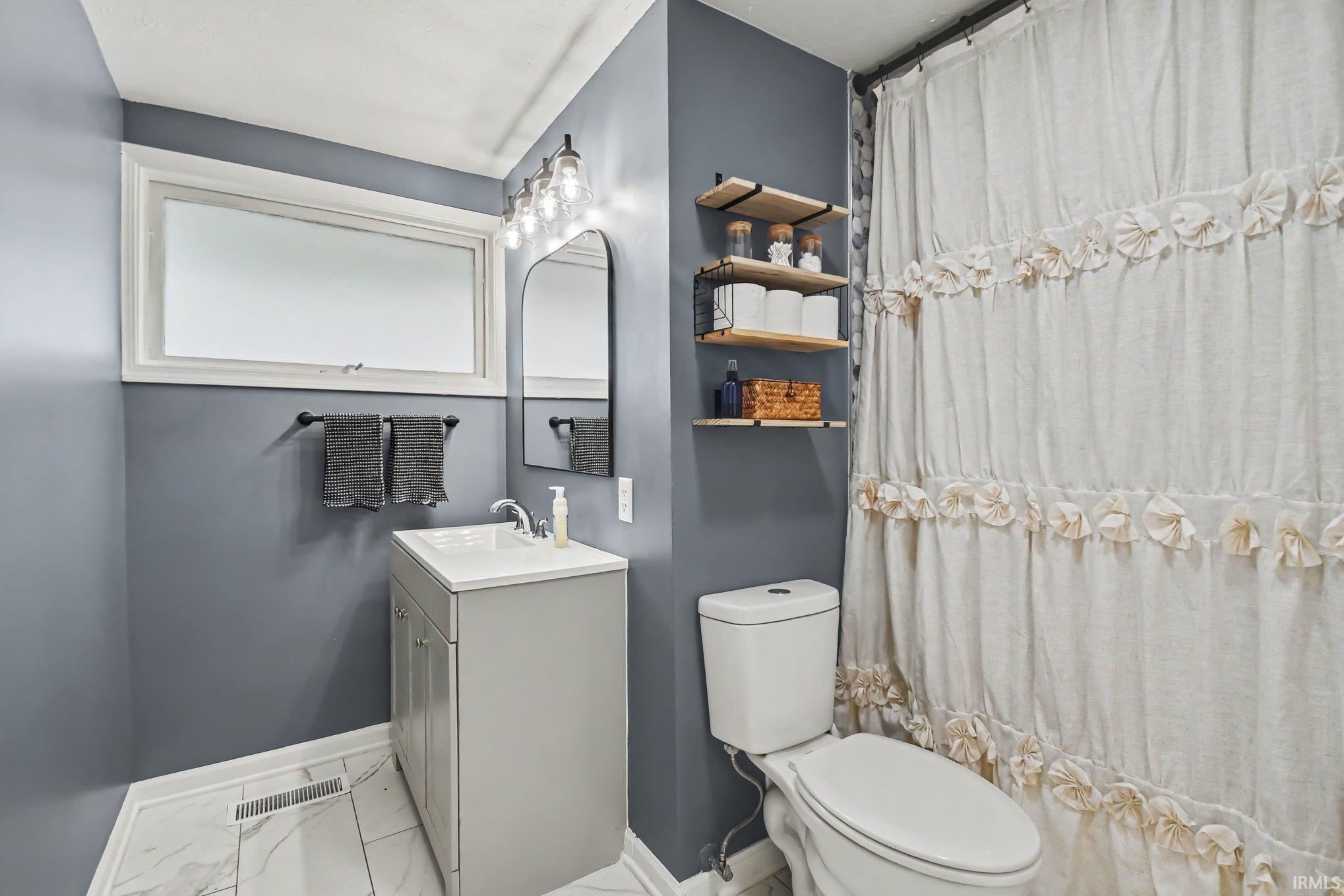 Photo 4 of Manufactured home for sale at 717 Whitehall Dr, South Bend, IN 46615 | MLS# 202641226 | Listing updated on 2026-10-05