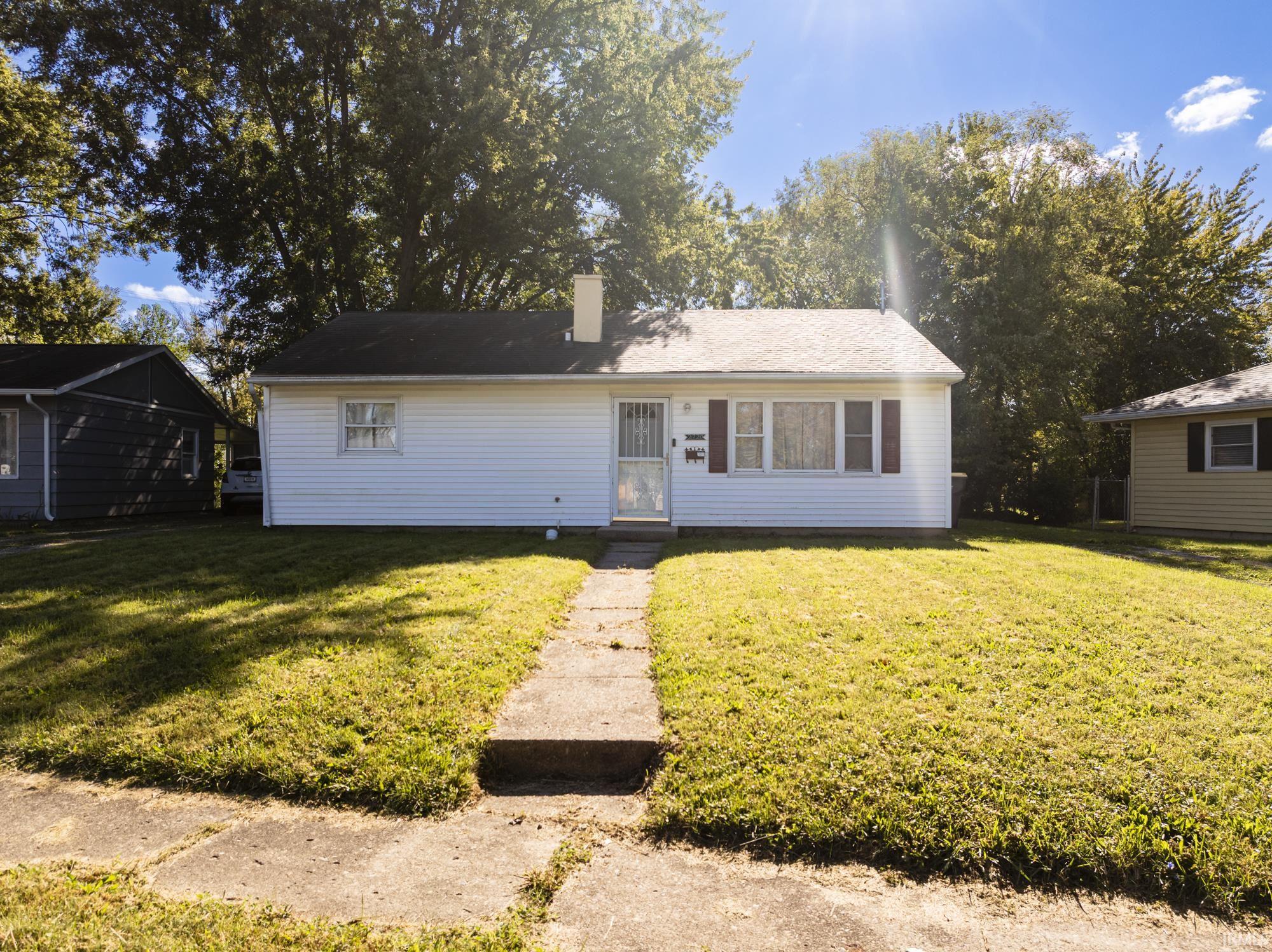 Photo 1 of Manufactured home for sale at 2720 Seminole Ct, Anderson, IN 46012 | MLS# 202641229 | Listing updated on 2026-10-05