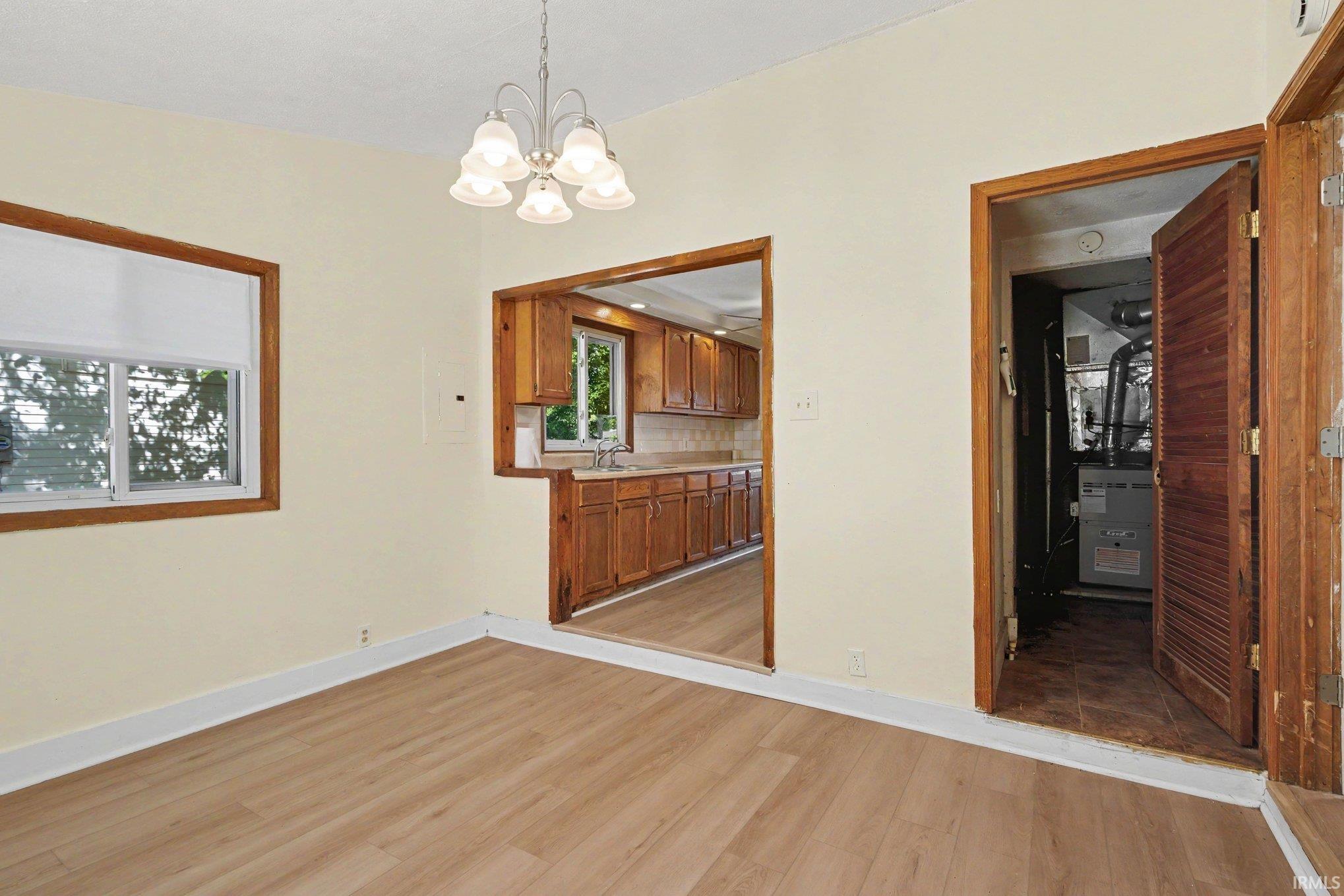 Photo 4 of Manufactured home for sale at 2433 Hollywood Pl, South Bend, IN 46616 | MLS# 202641231 | Listing updated on 2026-10-05