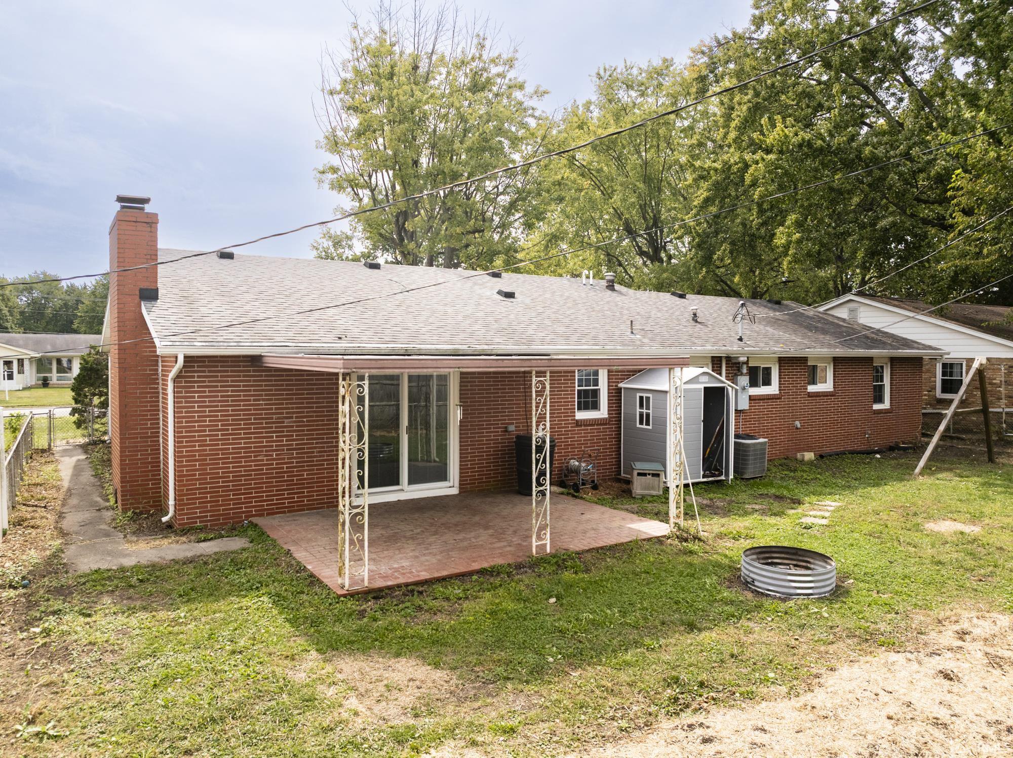 Photo 2 of Manufactured home for sale at 2204 W Purdue Ave, Muncie, IN 47304 | MLS# 202641243 | Listing updated on 2026-10-05