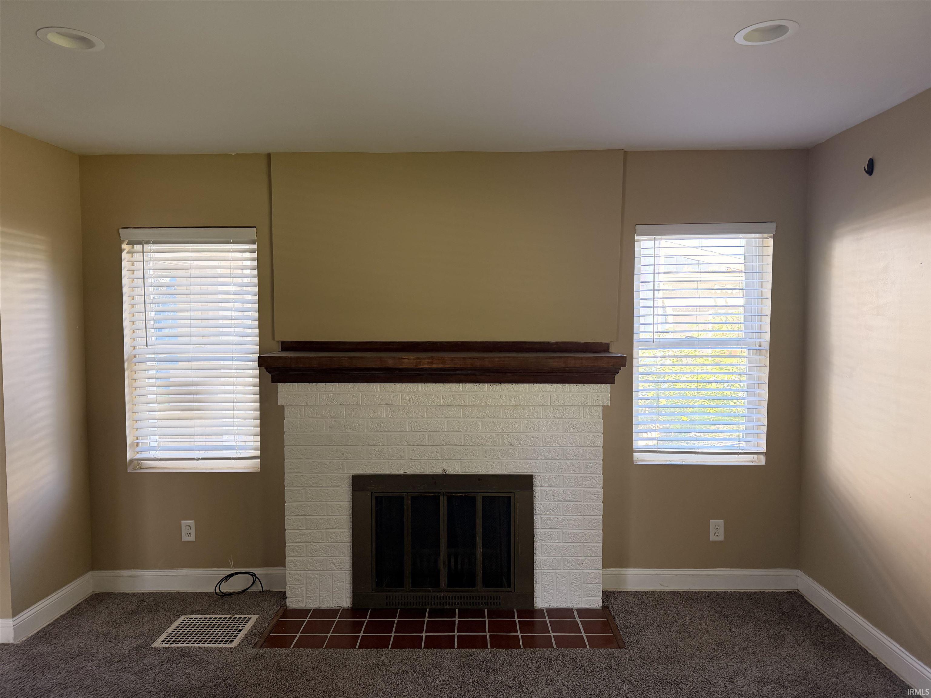 Photo 1 of Manufactured home for sale at 3205 S Michigan St, South Bend, IN 46614 | MLS# 202641249 | Listing updated on 2026-10-05