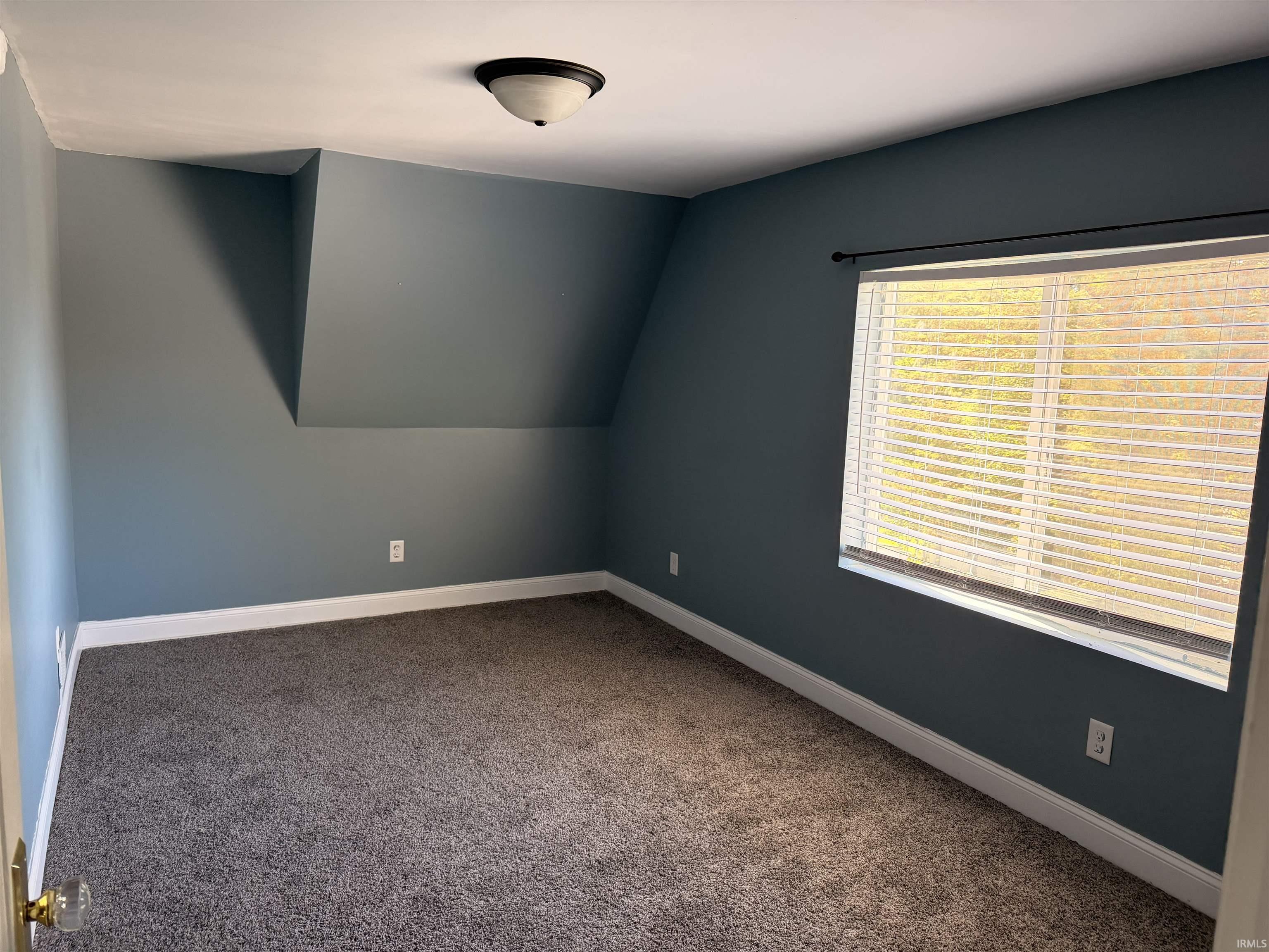 Photo 4 of Manufactured home for sale at 3205 S Michigan St, South Bend, IN 46614 | MLS# 202641249 | Listing updated on 2026-10-05