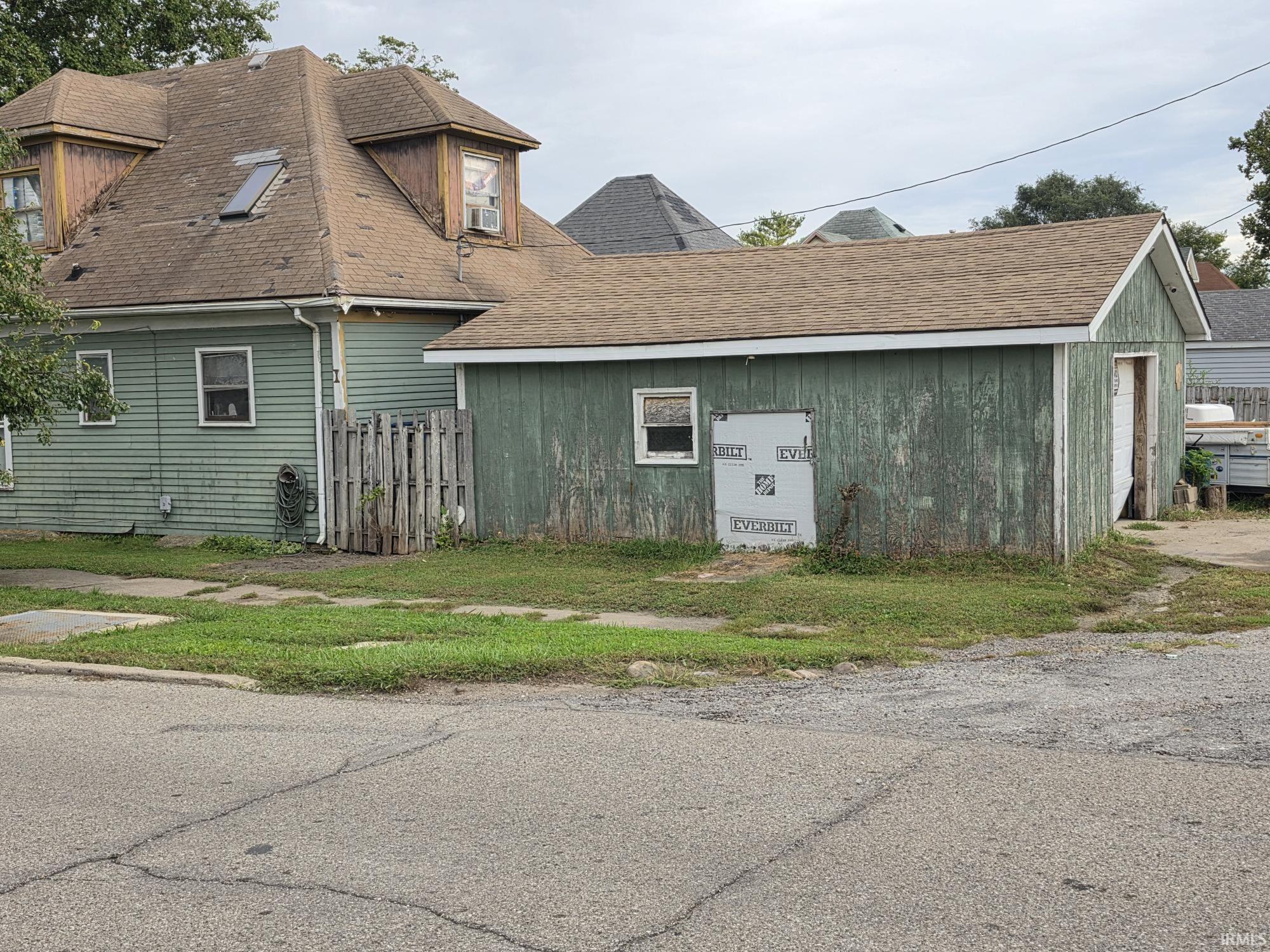 Photo 2 of Manufactured home for sale at 253 E 9th Street, Peru, IN 46970 | MLS# 202641261 | Listing updated on 2026-10-05