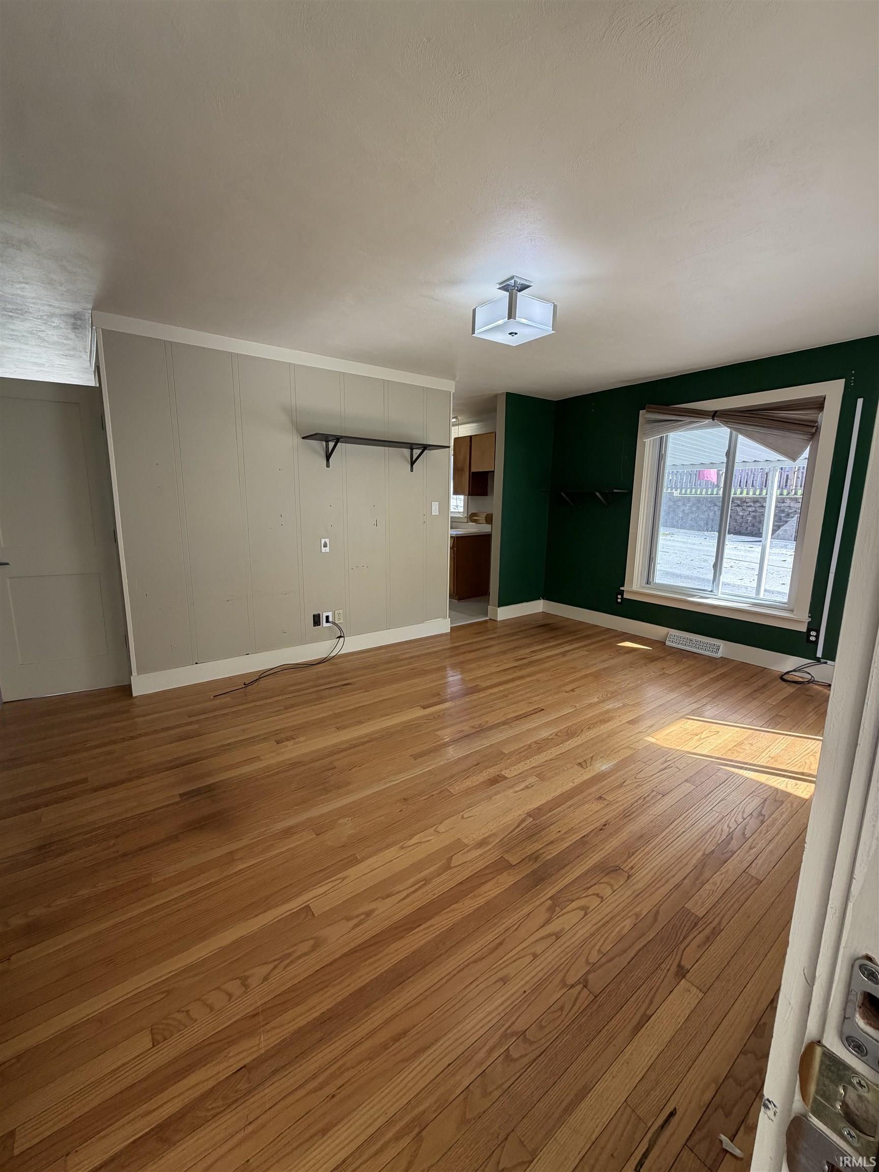 Photo 4 of Manufactured home for sale at 202 W Chester Dr, Ellettsville, IN 47429 | MLS# 202641262 | Listing updated on 2026-10-07