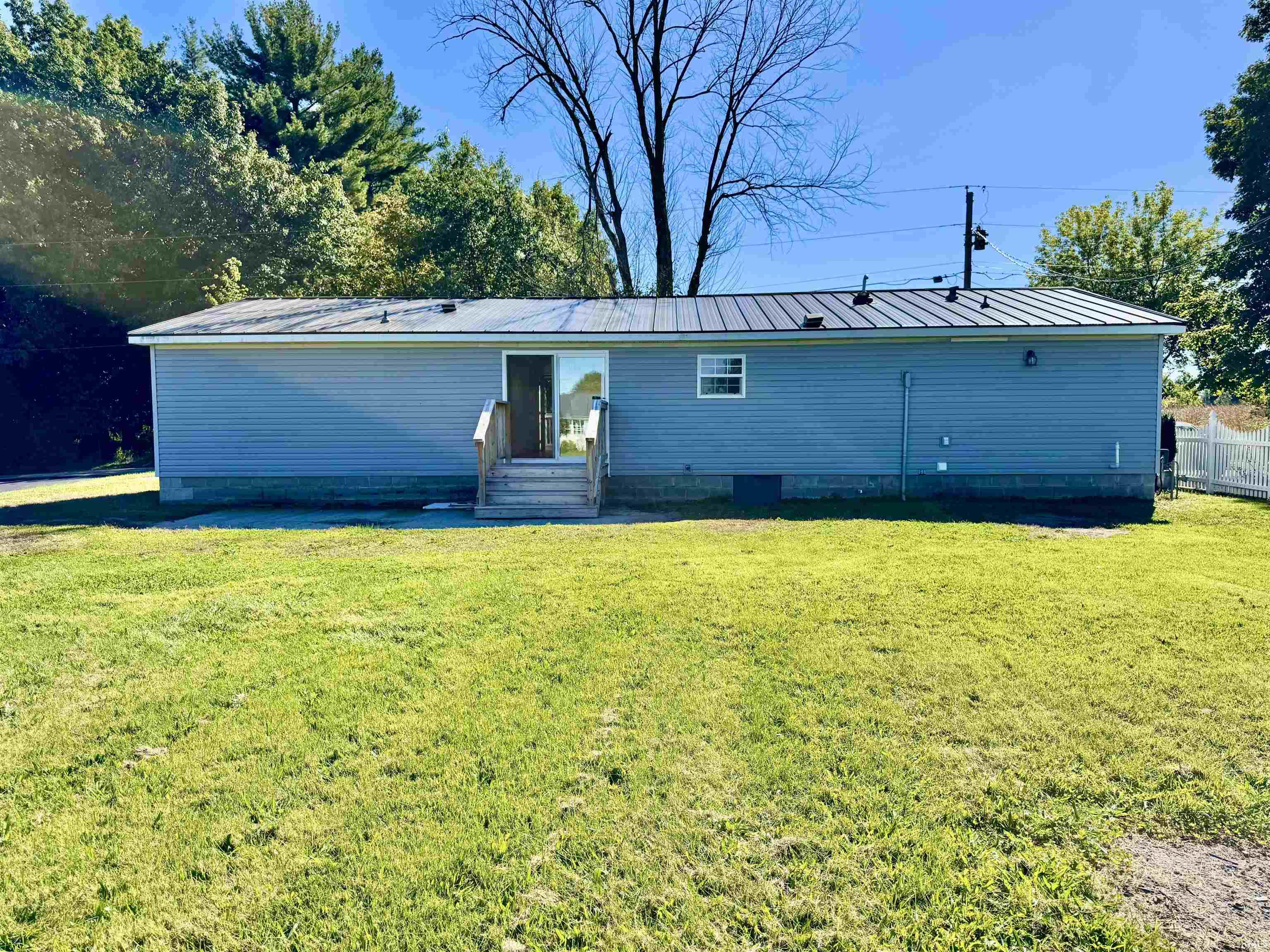 Photo 2 of Manufactured home for sale at 2106 Goose Pond Rd, Rochester, IN 46975 | MLS# 202641275 | Listing updated on 2026-10-06