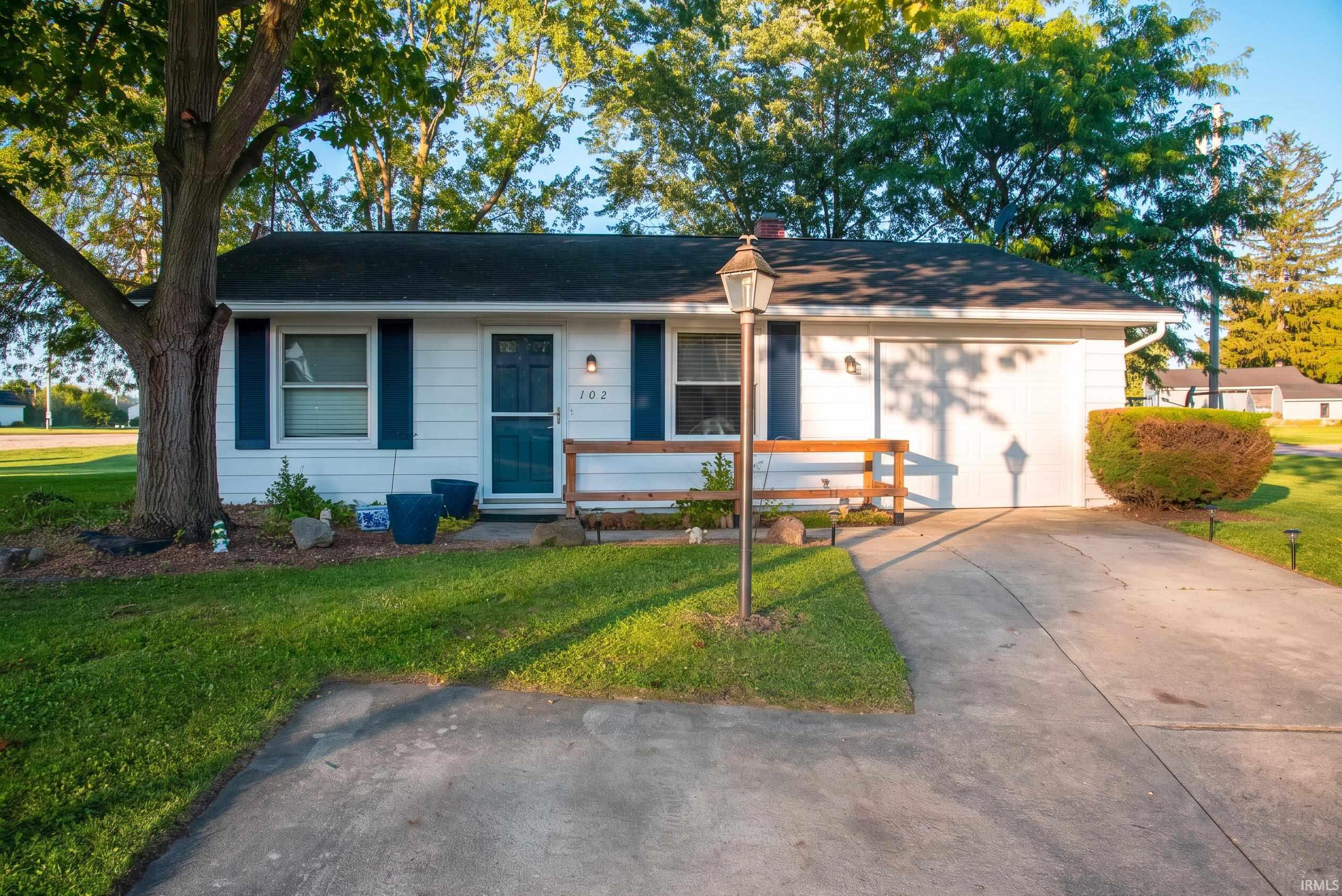 Photo 2 of Manufactured home for sale at 102 Eastwood Ct, Garrett, IN 46738 | MLS# 202641278 | Listing updated on 2026-10-06