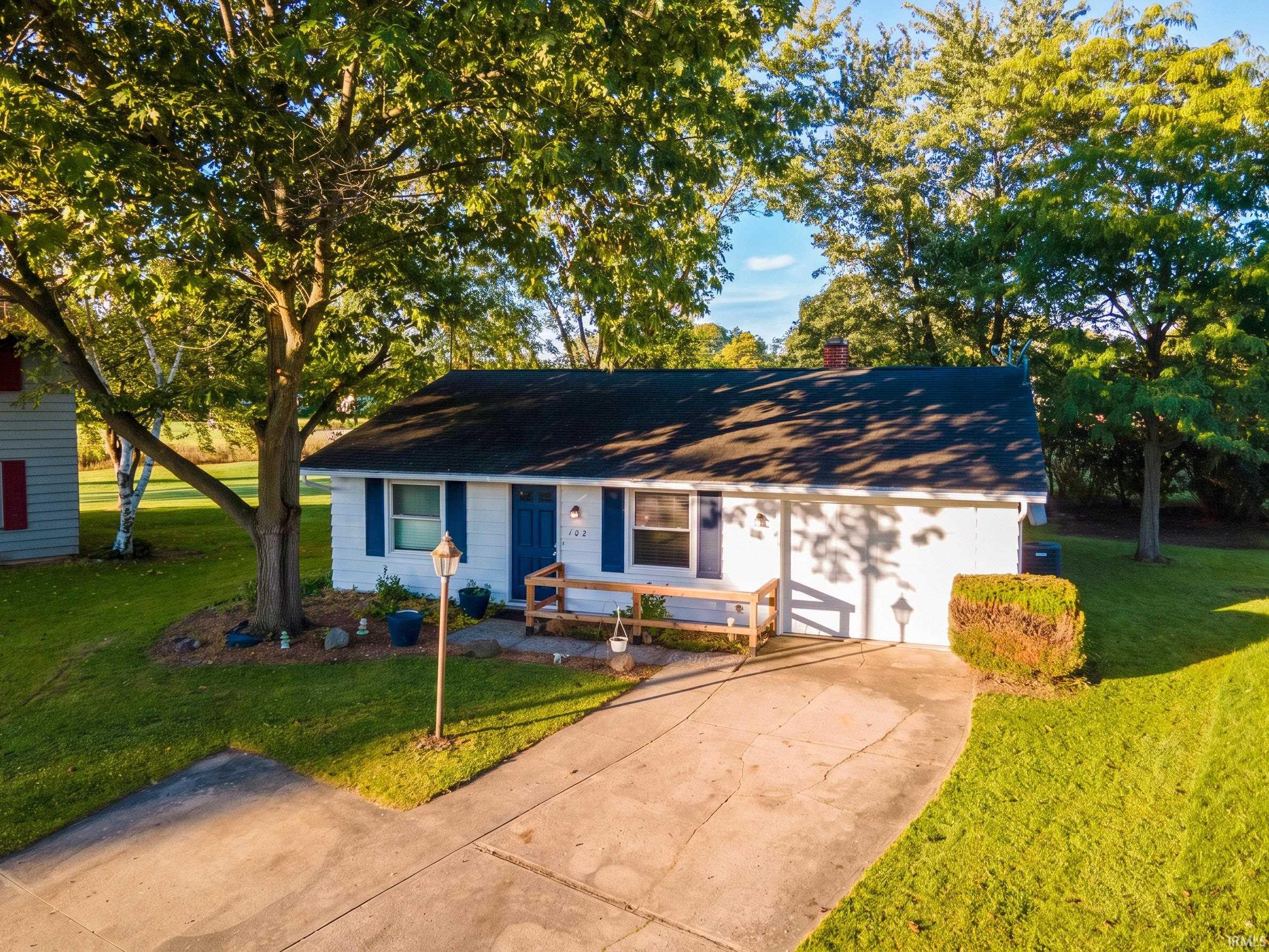Photo 3 of Manufactured home for sale at 102 Eastwood Ct, Garrett, IN 46738 | MLS# 202641278 | Listing updated on 2026-10-06