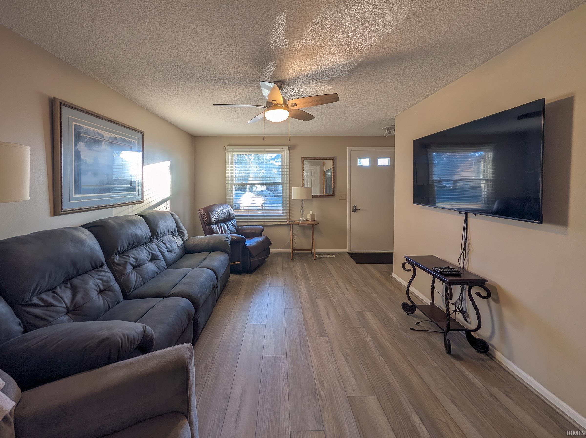 Photo 4 of Manufactured home for sale at 102 Eastwood Ct, Garrett, IN 46738 | MLS# 202641278 | Listing updated on 2026-10-06